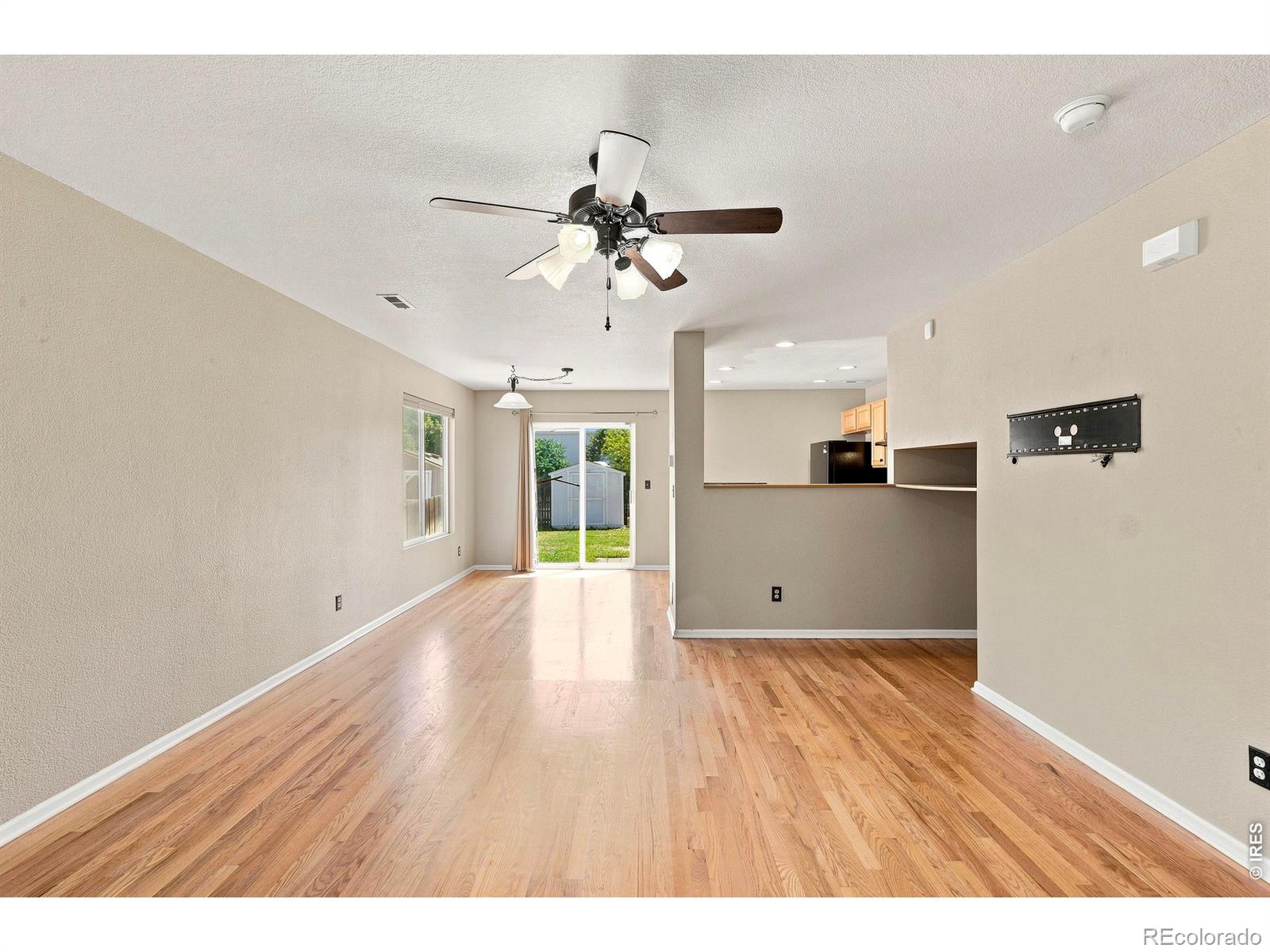MLS Image #4 for 1310  bluebird street,brighton, Colorado