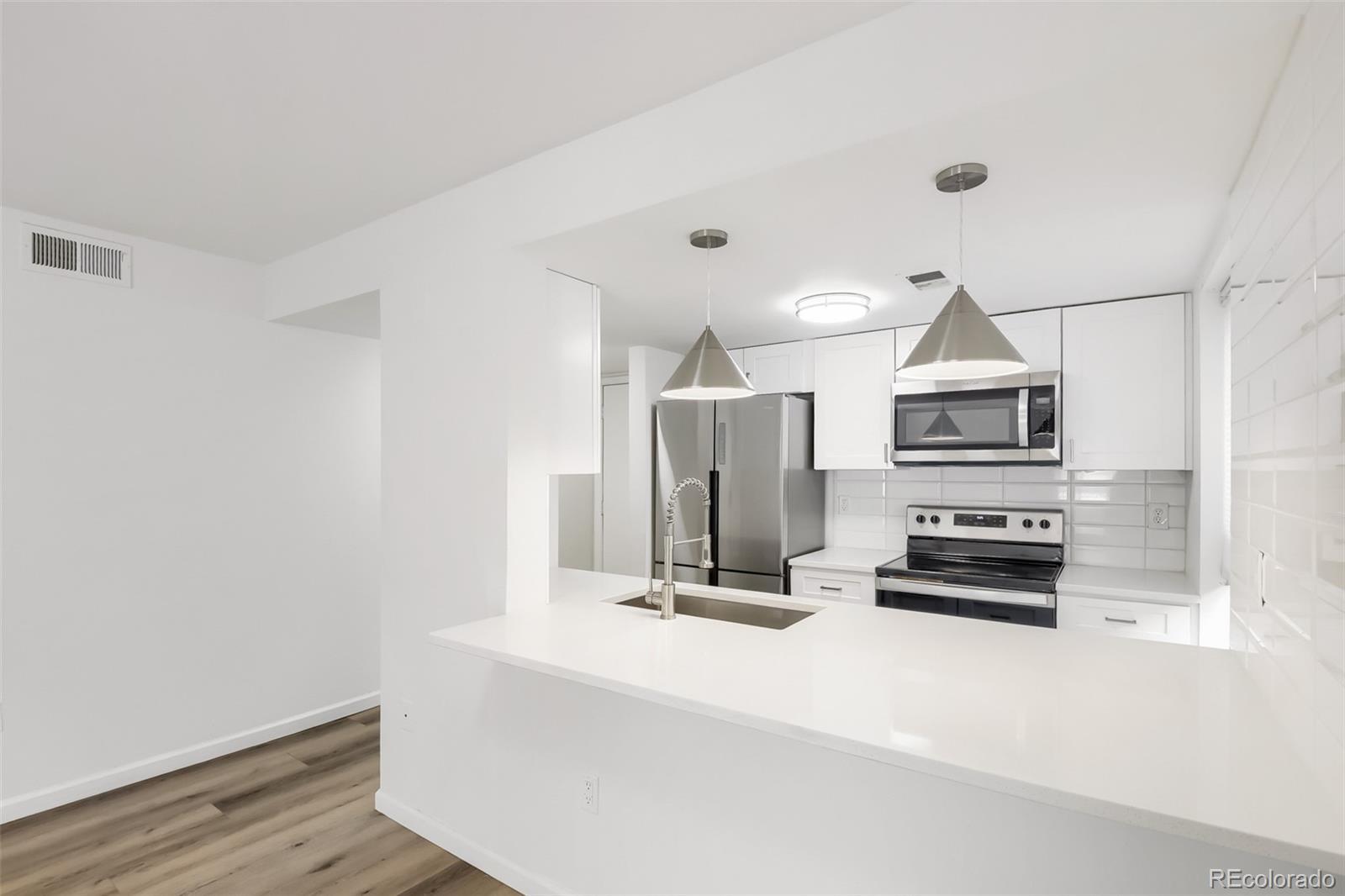 MLS Image #2 for 6400 s dayton street,greenwood village, Colorado