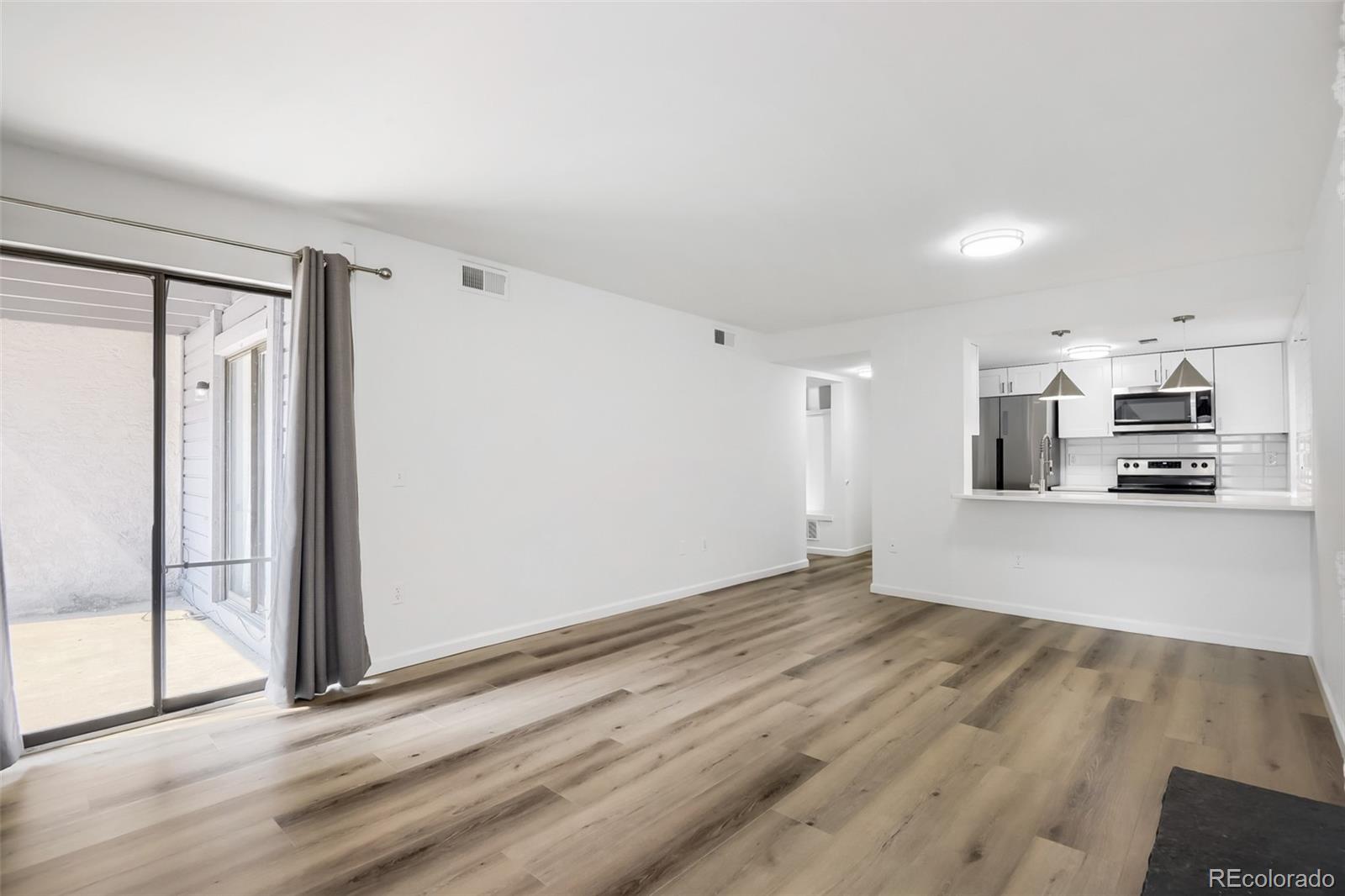 MLS Image #4 for 6400 s dayton street,greenwood village, Colorado