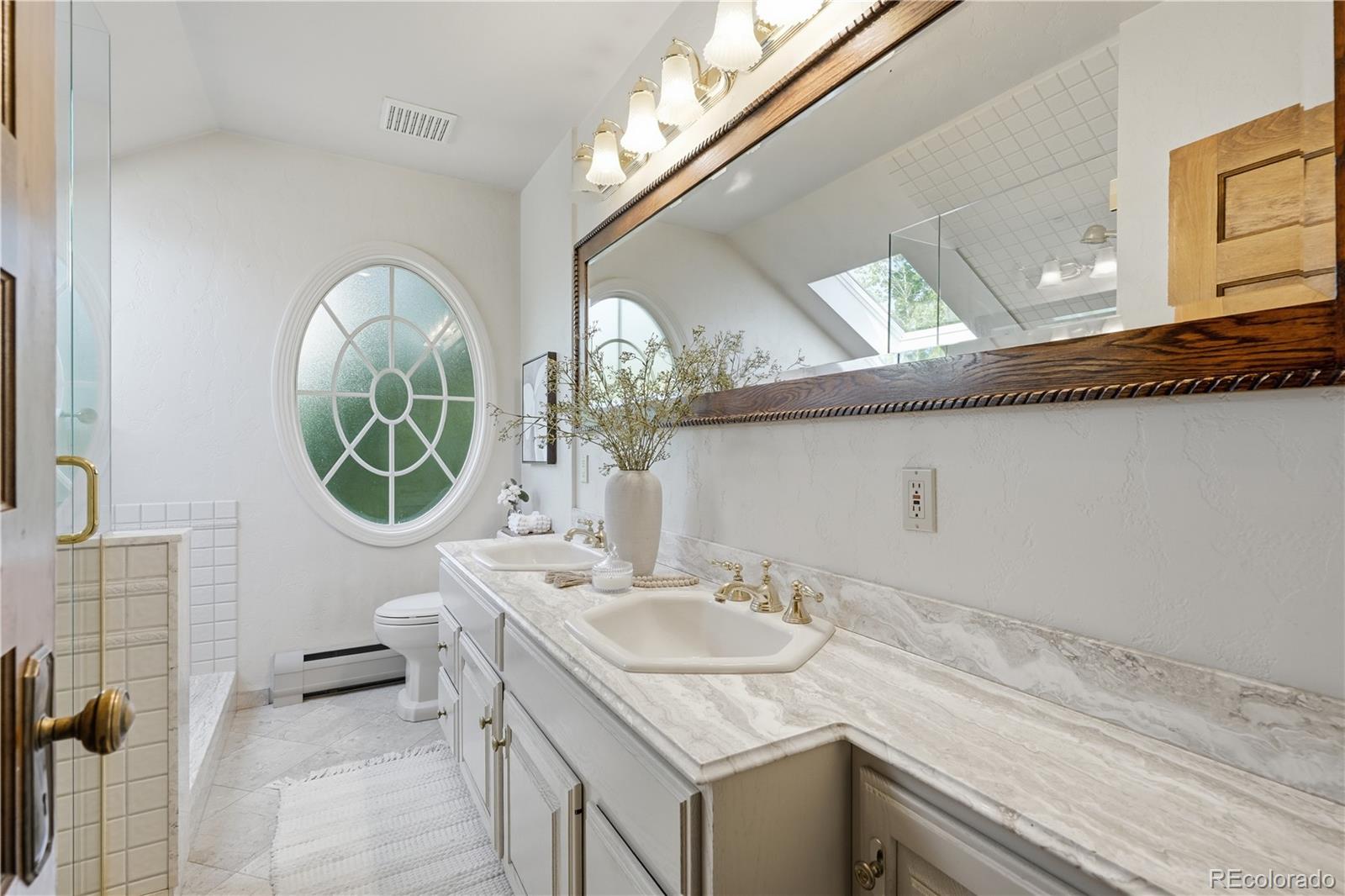 MLS Image #28 for 2390  forest street,denver, Colorado