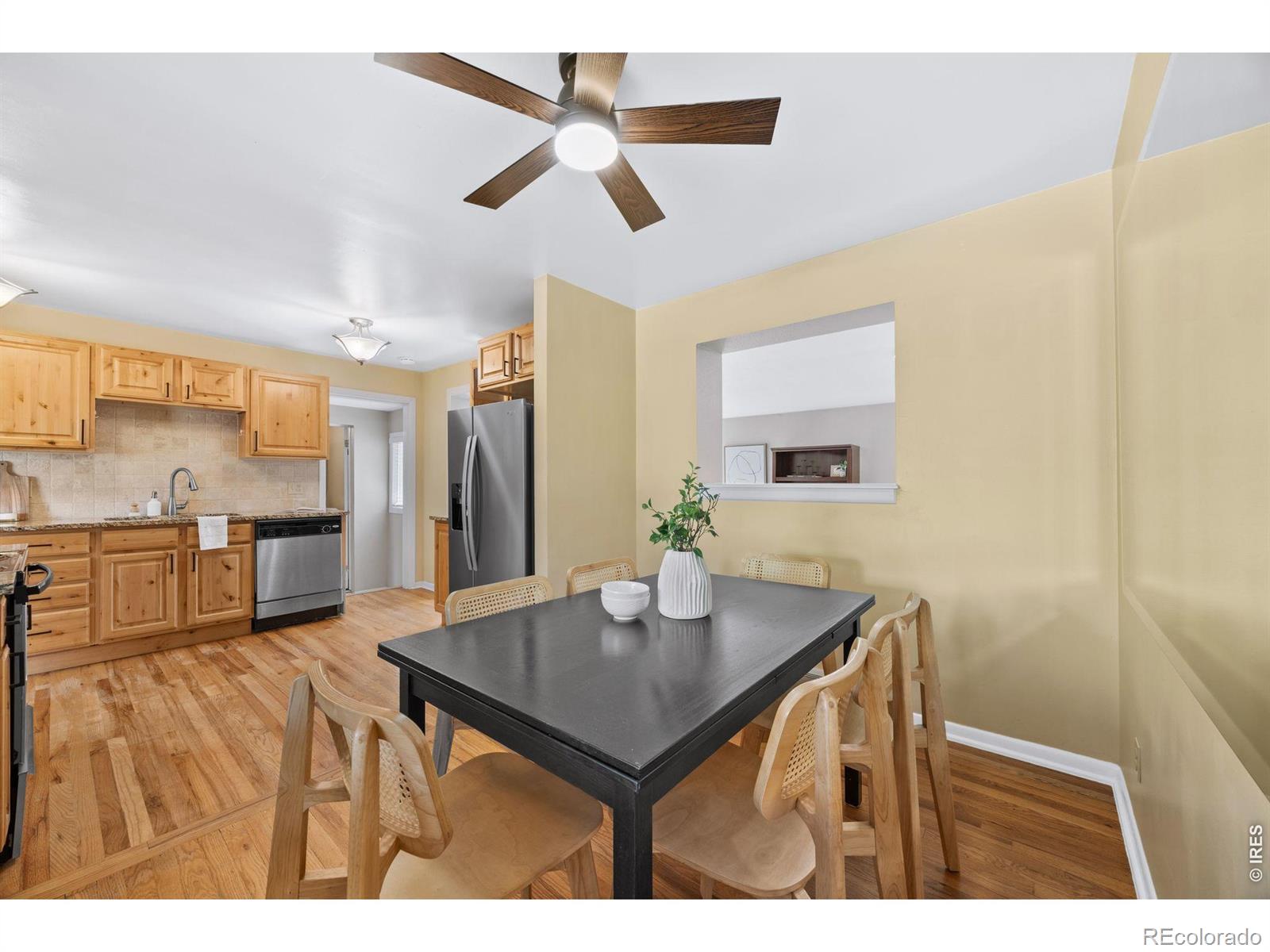 MLS Image #11 for 2631 s newton street,denver, Colorado