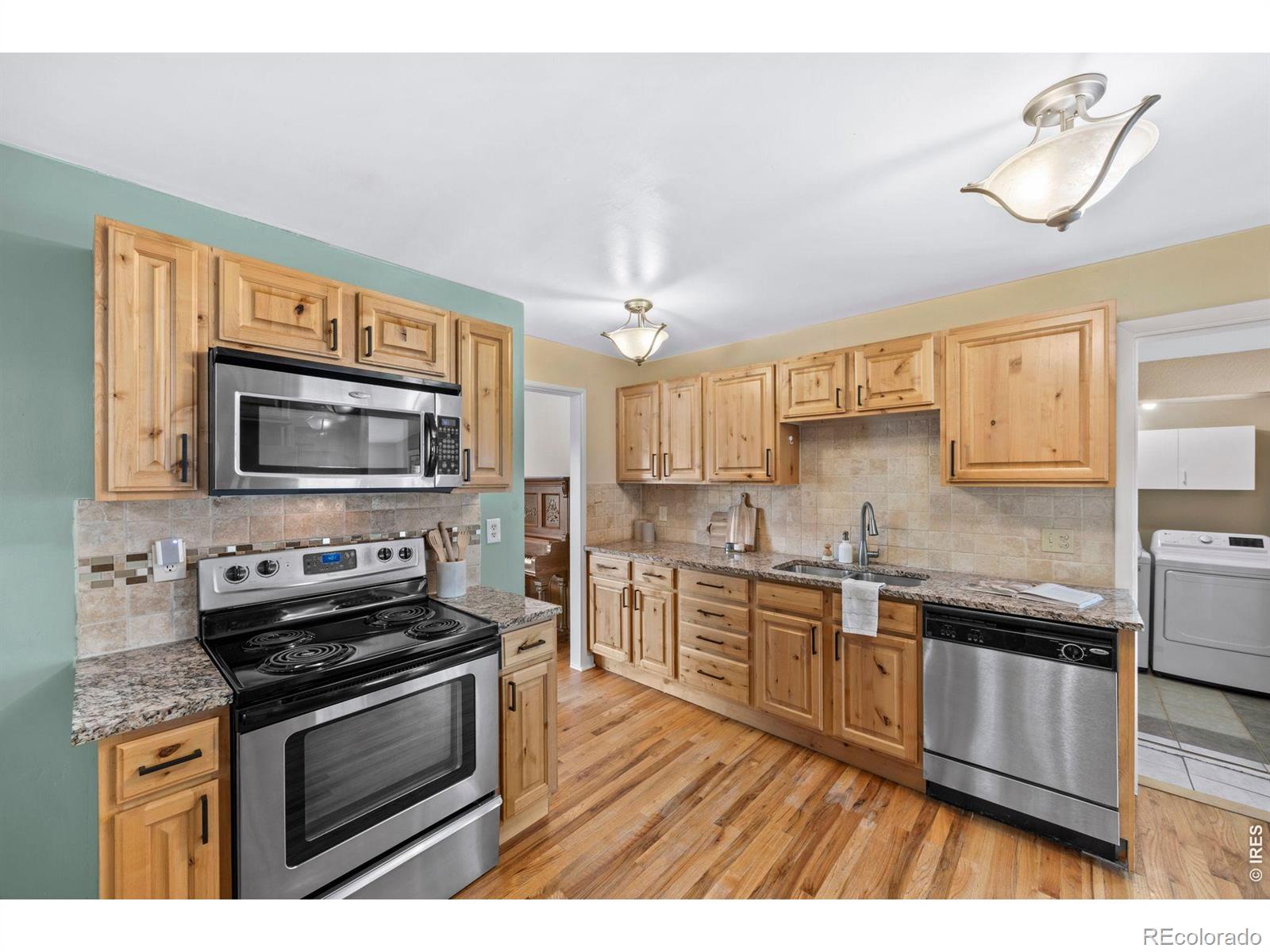 MLS Image #13 for 2631 s newton street,denver, Colorado