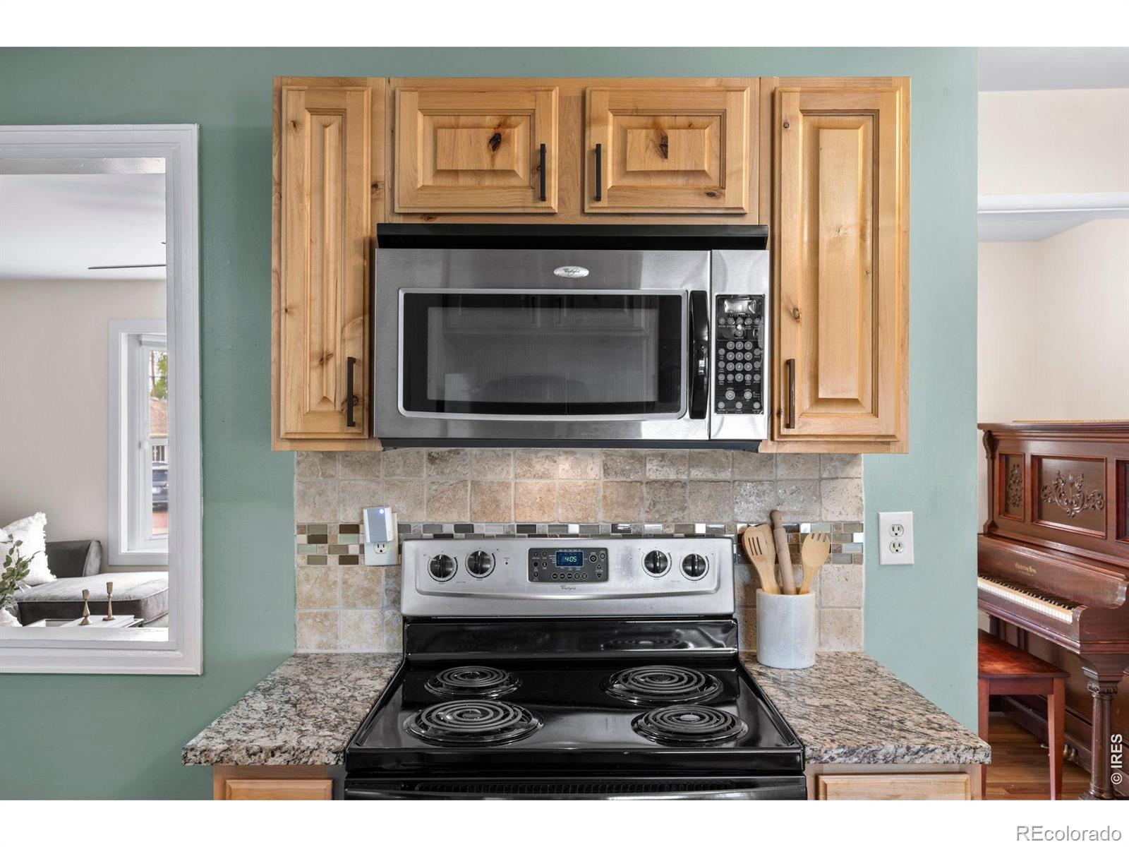 MLS Image #16 for 2631 s newton street,denver, Colorado
