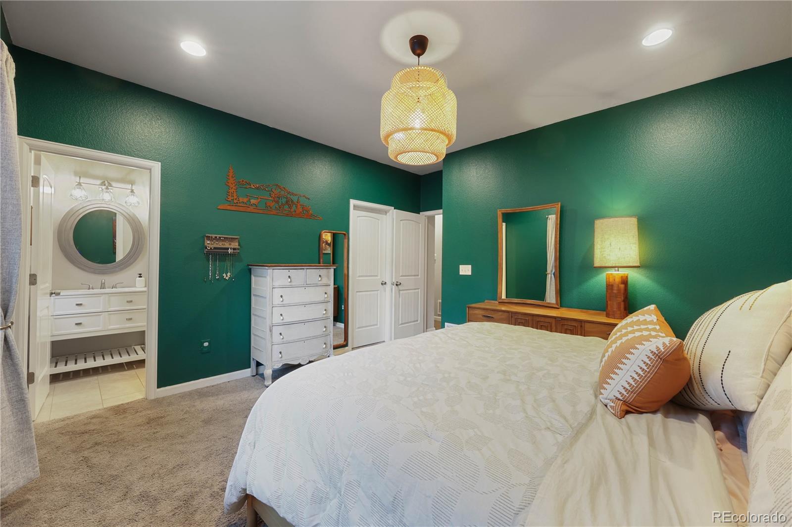 MLS Image #18 for 685 w platte avenue,colorado springs, Colorado