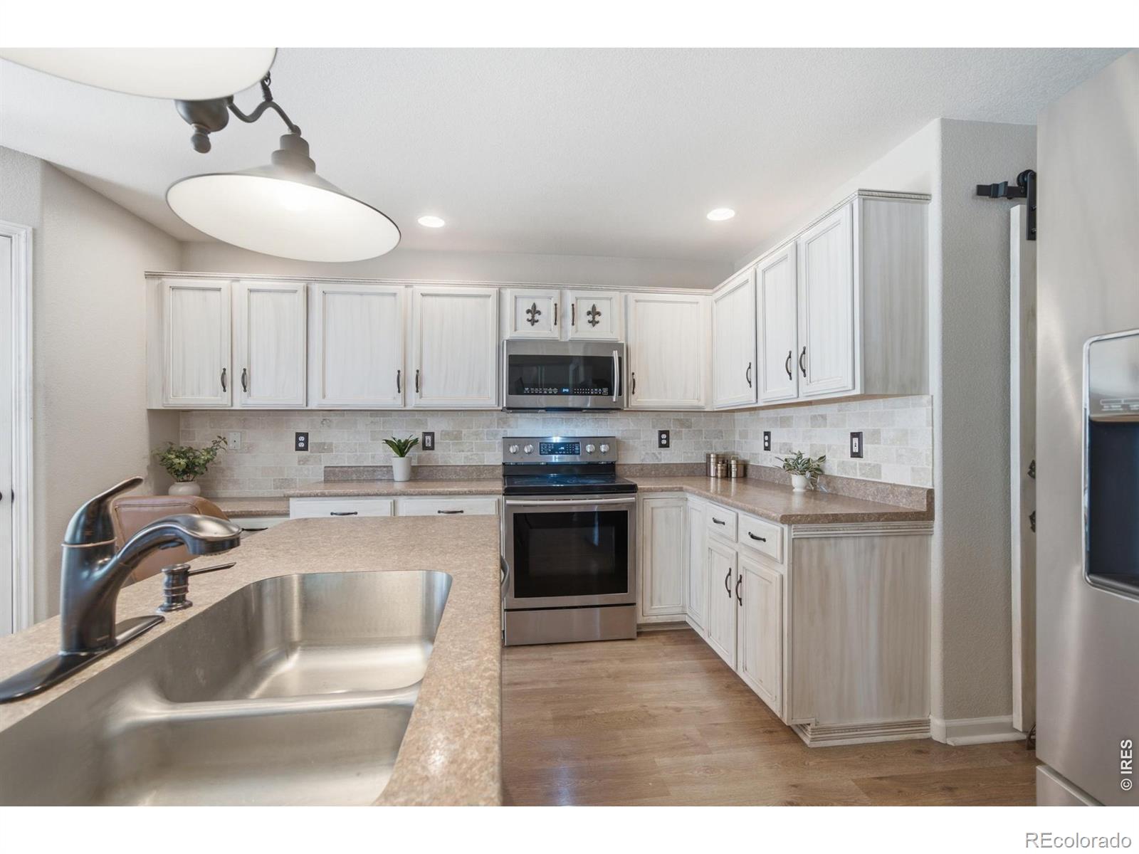 MLS Image #13 for 45  sebring lane,johnstown, Colorado
