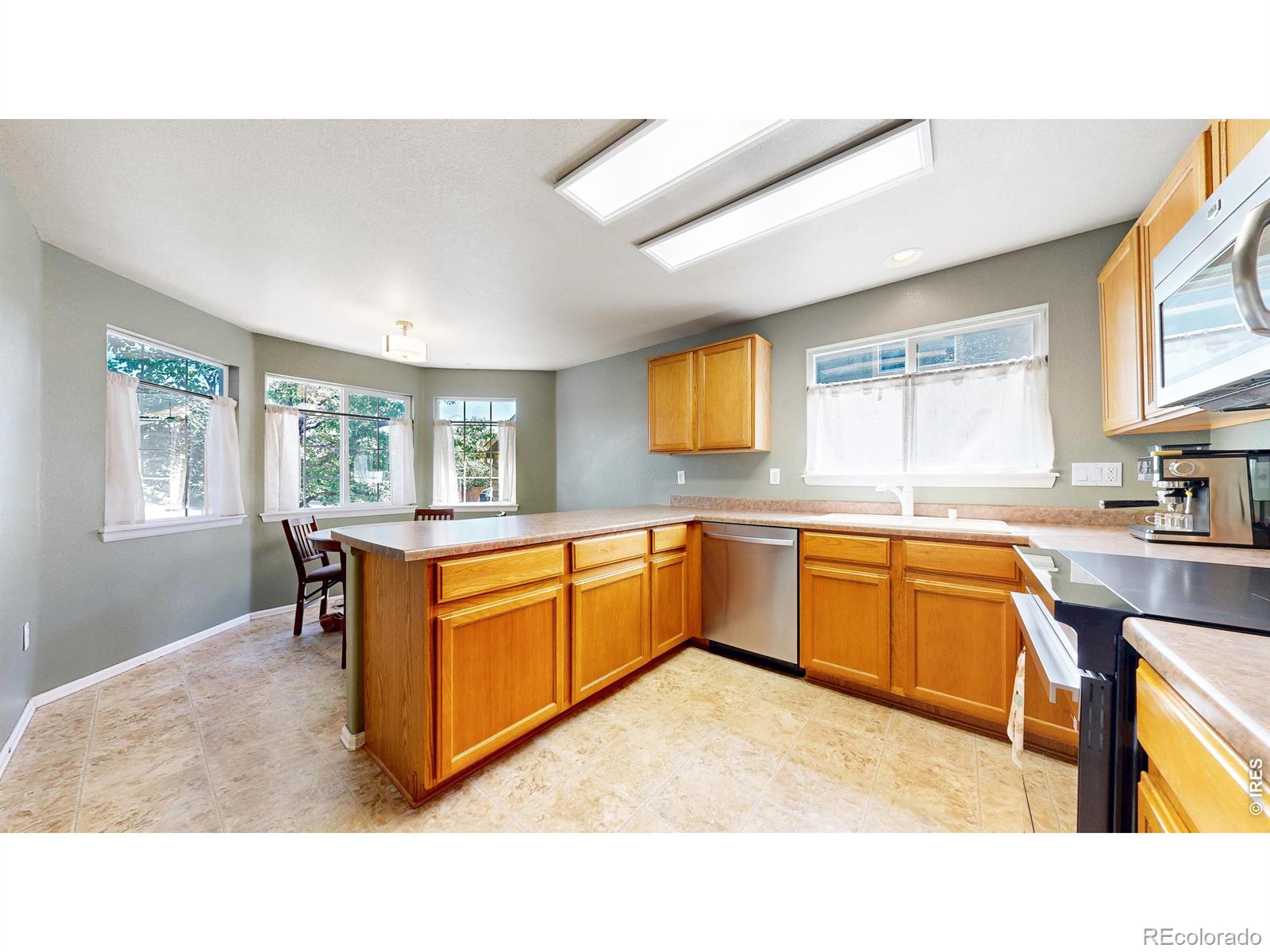 MLS Image #12 for 602  hillrose court,fort collins, Colorado