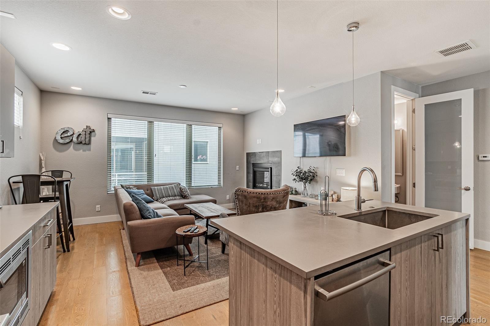 MLS Image #5 for 1323  elati street 6,denver, Colorado