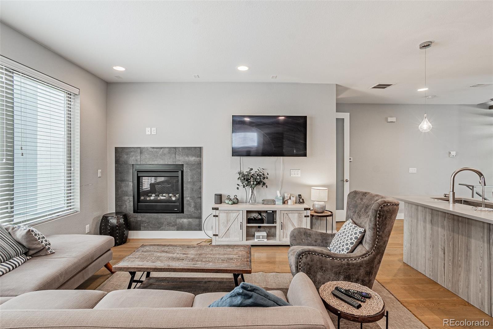 MLS Image #7 for 1323  elati street 6,denver, Colorado