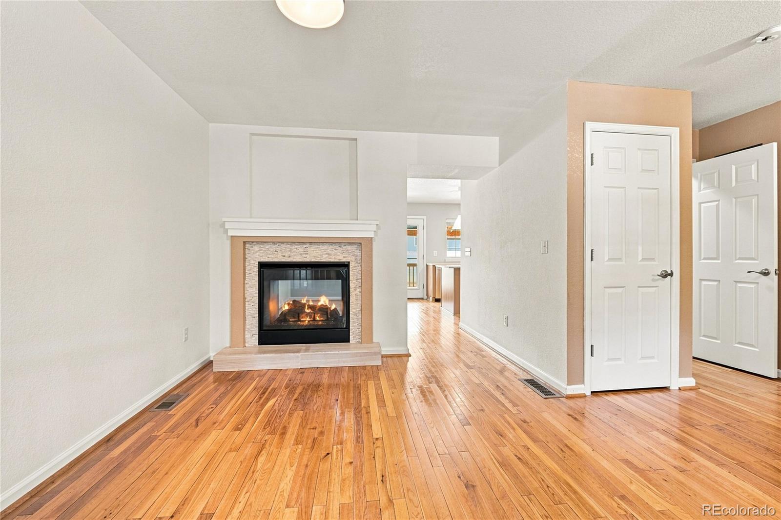 MLS Image #14 for 7920 e 29th avenue,denver, Colorado