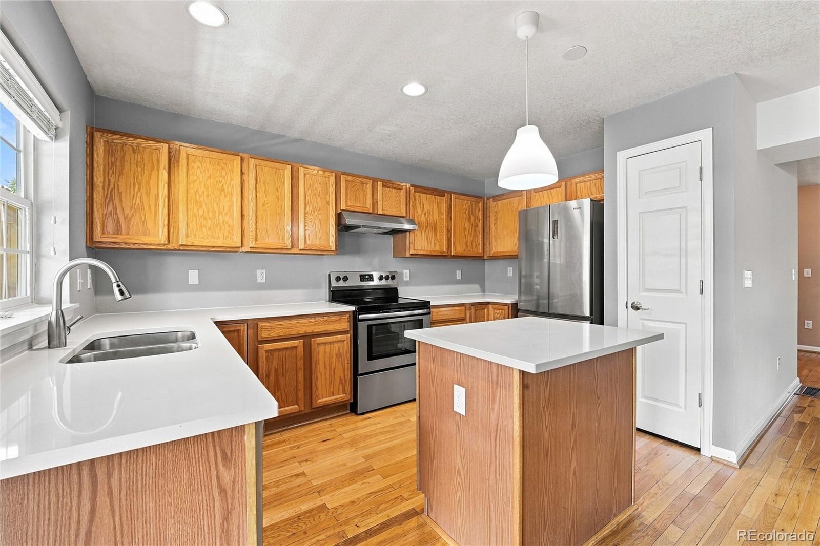 MLS Image #18 for 7920 e 29th avenue,denver, Colorado