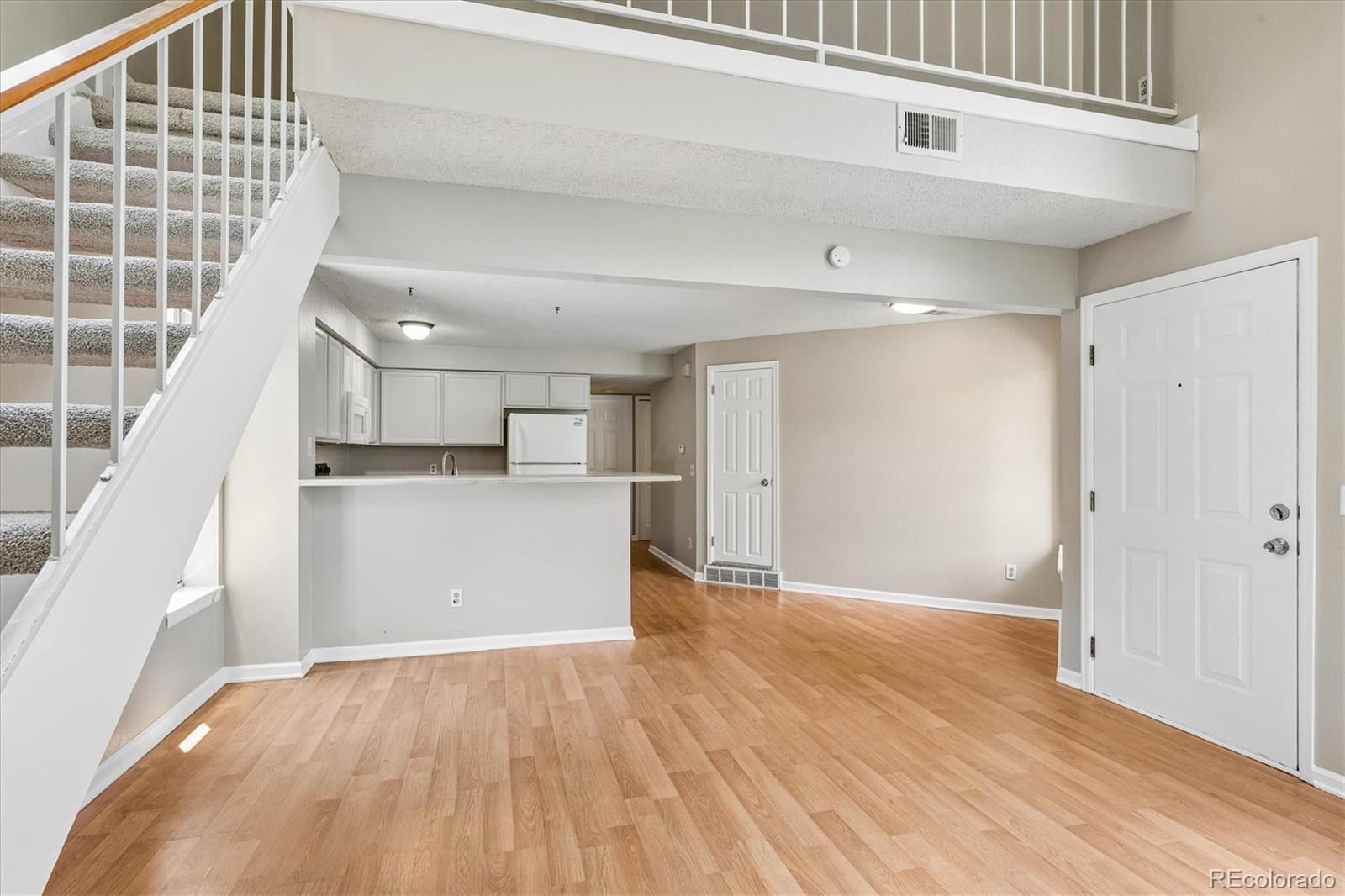 MLS Image #5 for 13843 e lehigh avenue,aurora, Colorado