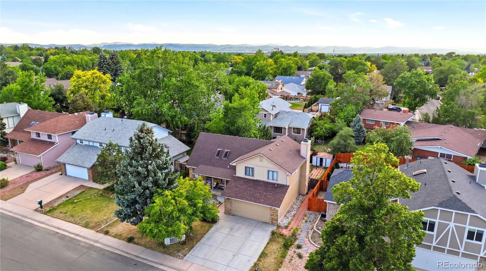 MLS Image #1 for 2131 s newark way,aurora, Colorado