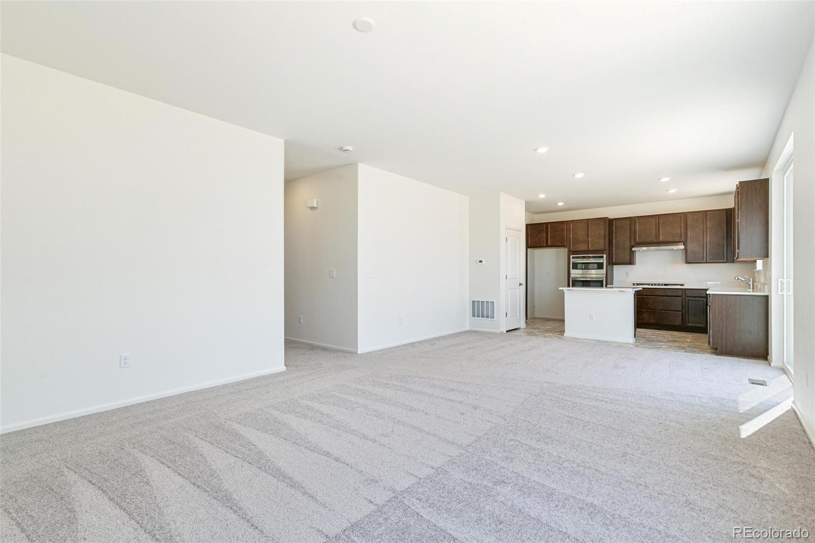MLS Image #2 for 20474 e 57th avenue,aurora, Colorado