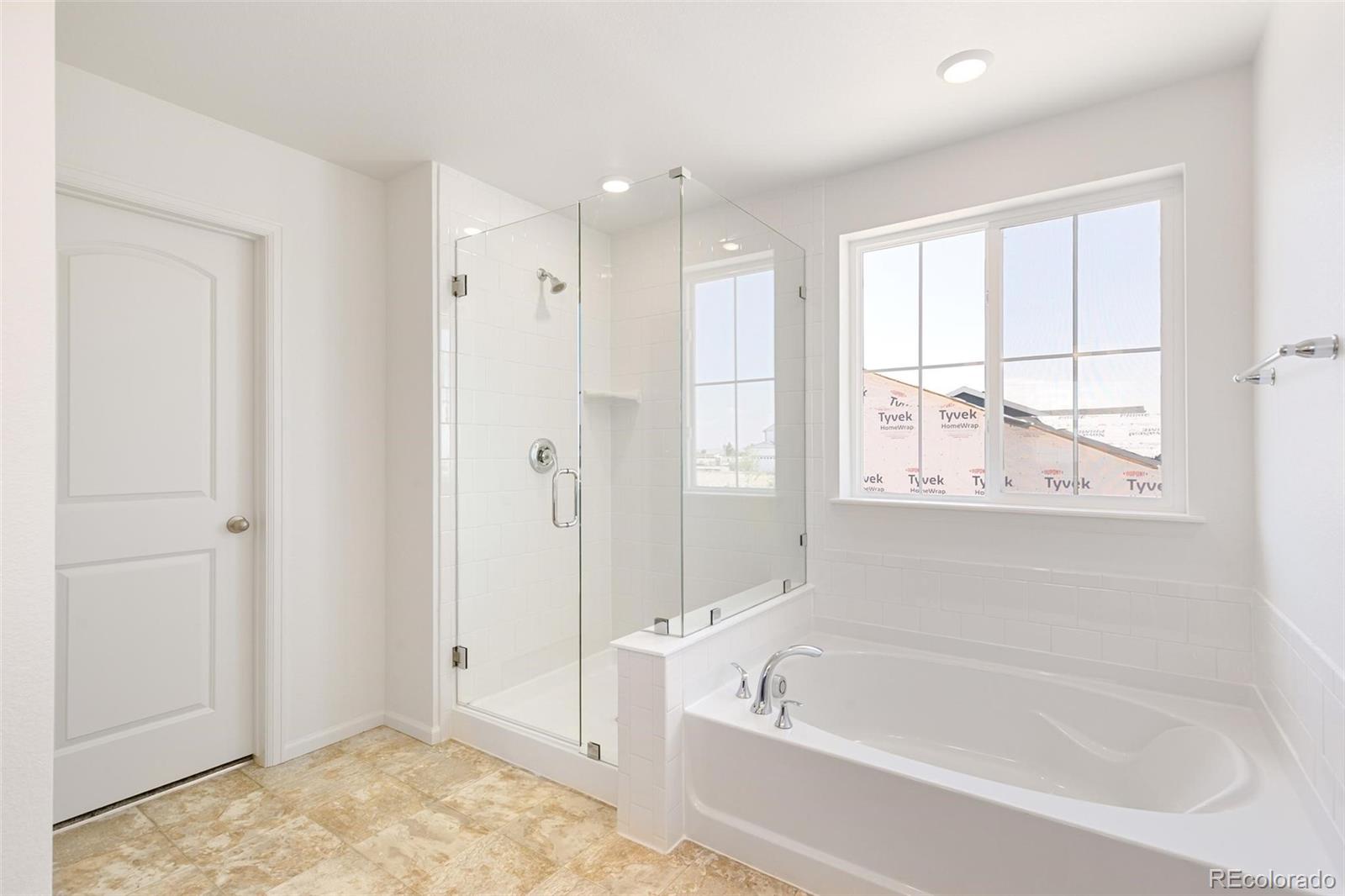 MLS Image #21 for 20474 e 57th avenue,aurora, Colorado
