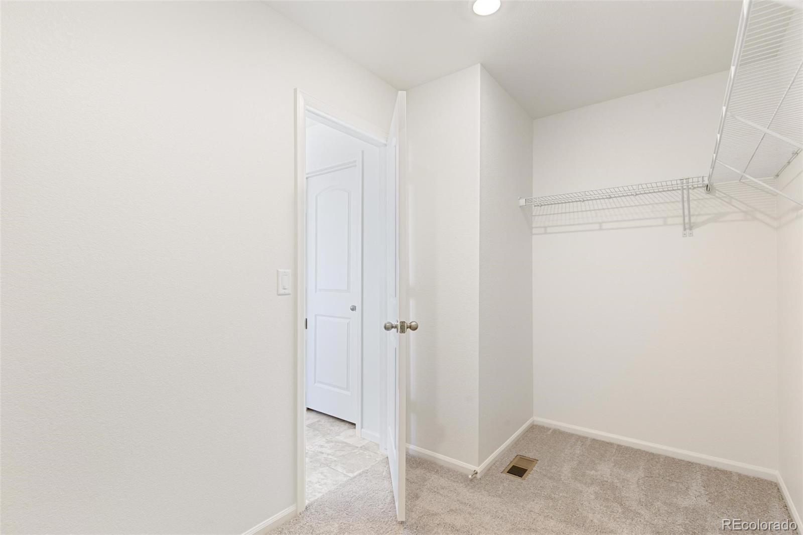 MLS Image #22 for 20474 e 57th avenue,aurora, Colorado