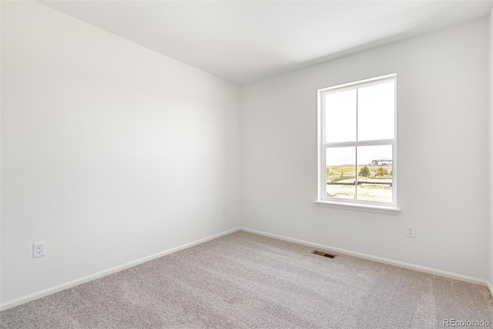 MLS Image #23 for 20474 e 57th avenue,aurora, Colorado