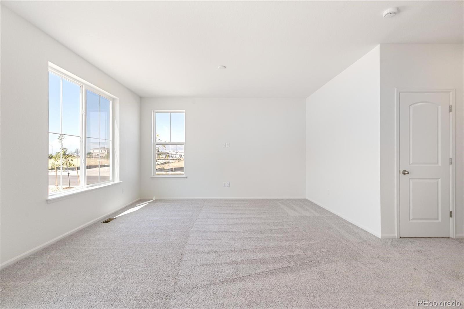 MLS Image #4 for 20474 e 57th avenue,aurora, Colorado