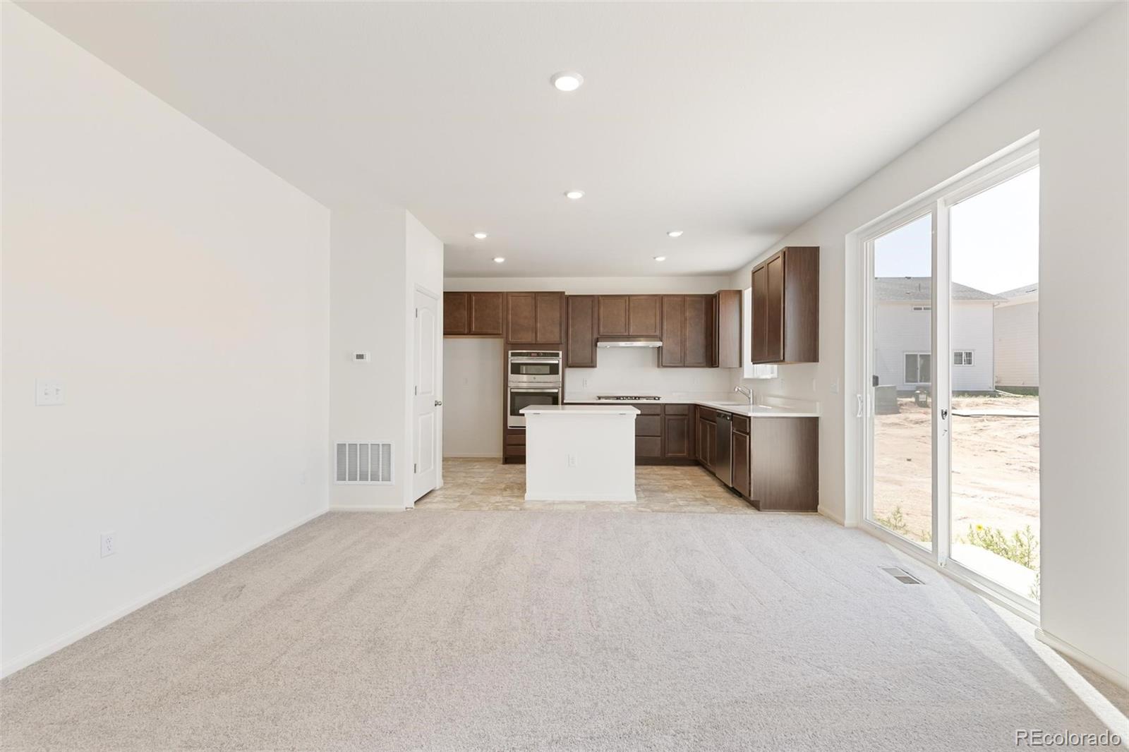 MLS Image #7 for 20474 e 57th avenue,aurora, Colorado