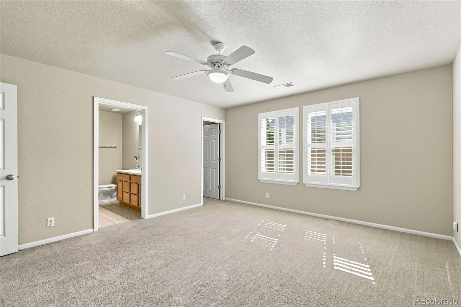 MLS Image #10 for 5526  lewiston street,denver, Colorado