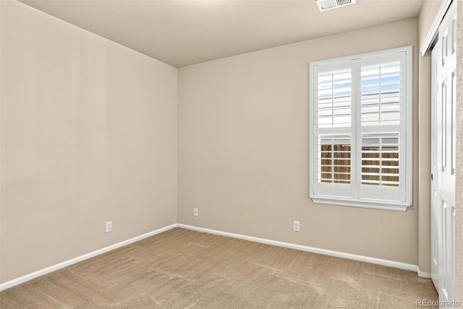 MLS Image #15 for 5526  lewiston street,denver, Colorado