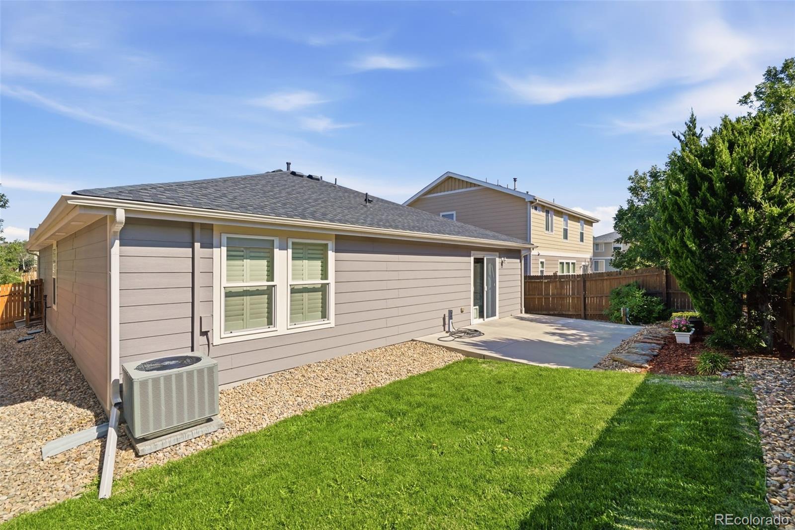 MLS Image #37 for 5526  lewiston street,denver, Colorado