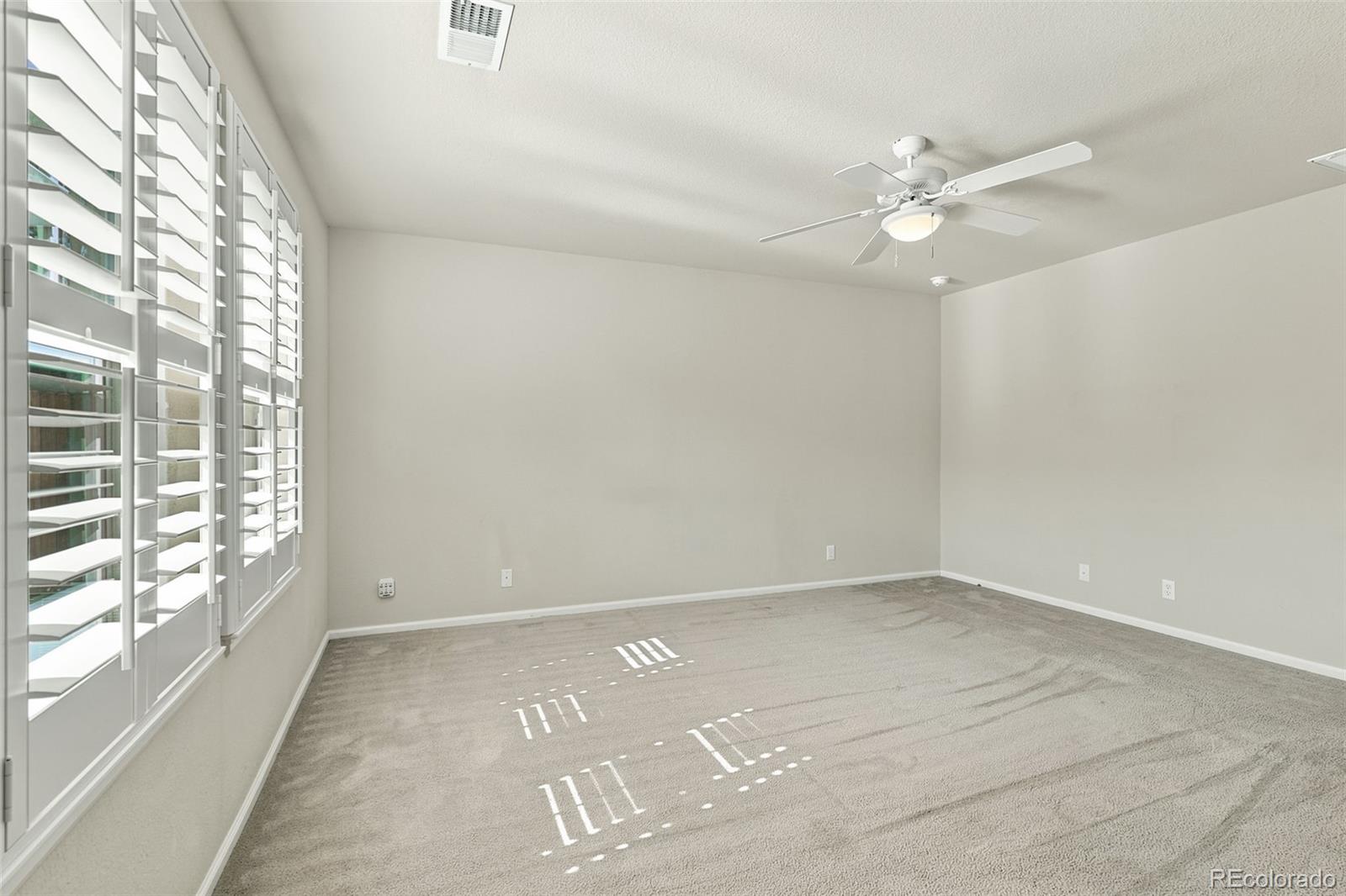 MLS Image #9 for 5526  lewiston street,denver, Colorado