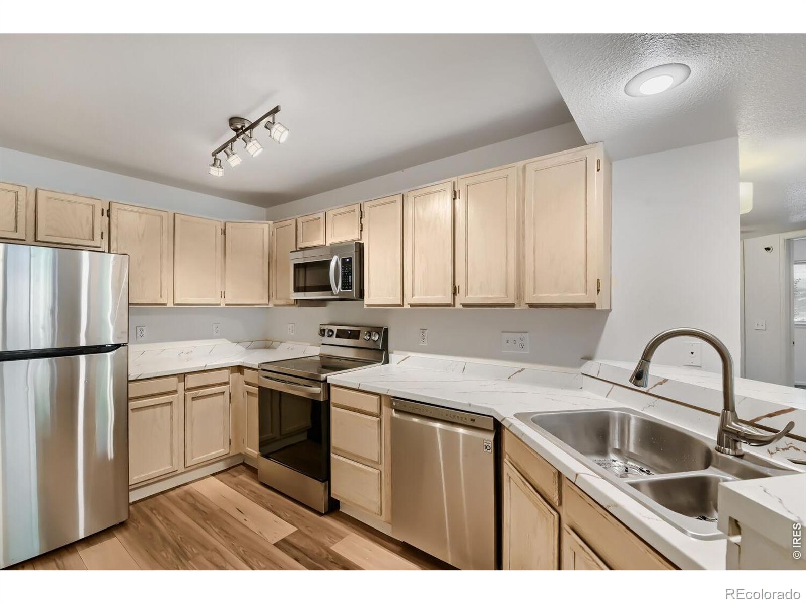 MLS Image #7 for 1830 w centennial drive,louisville, Colorado