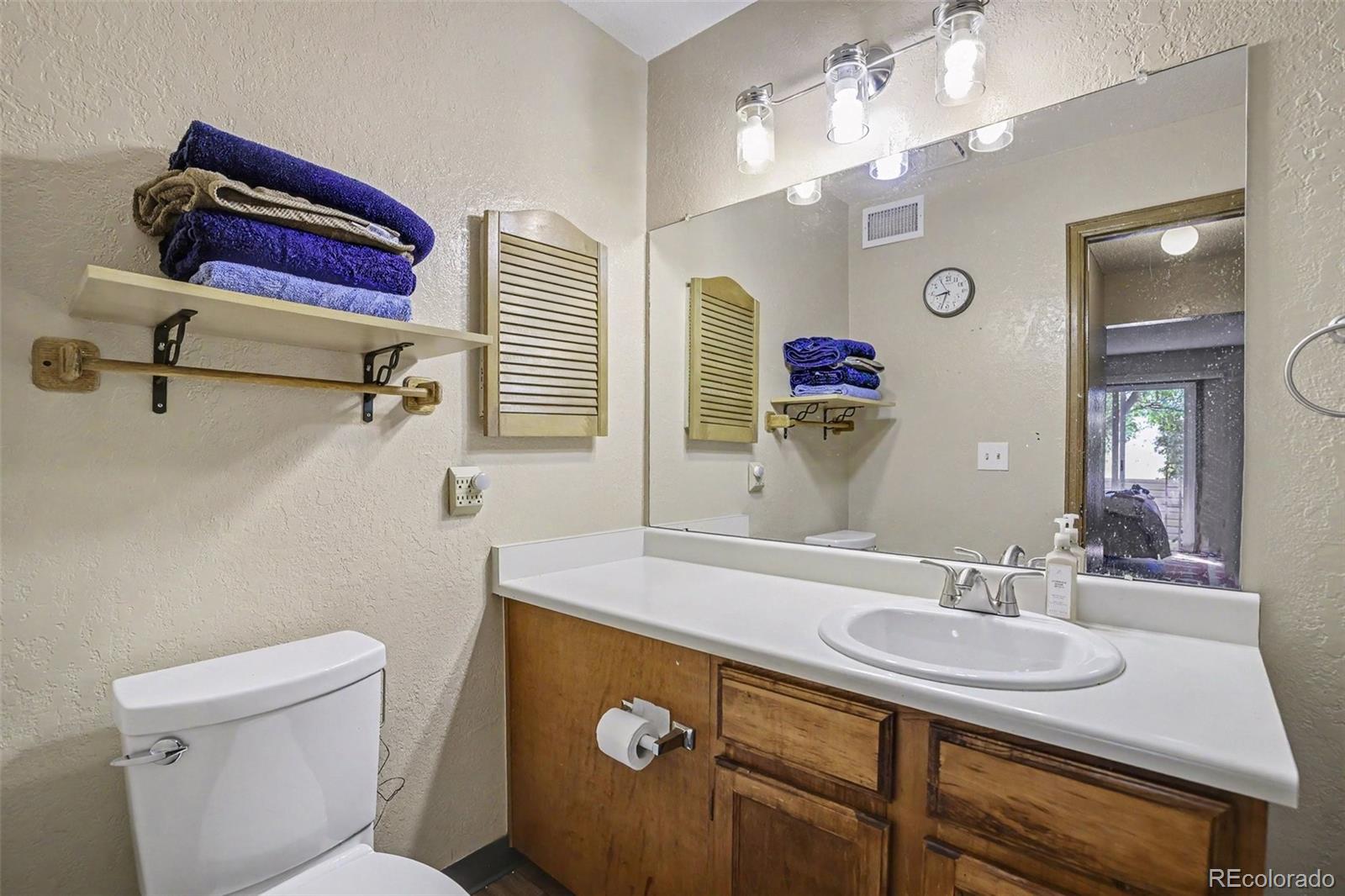 MLS Image #15 for 999 s miller street,denver, Colorado