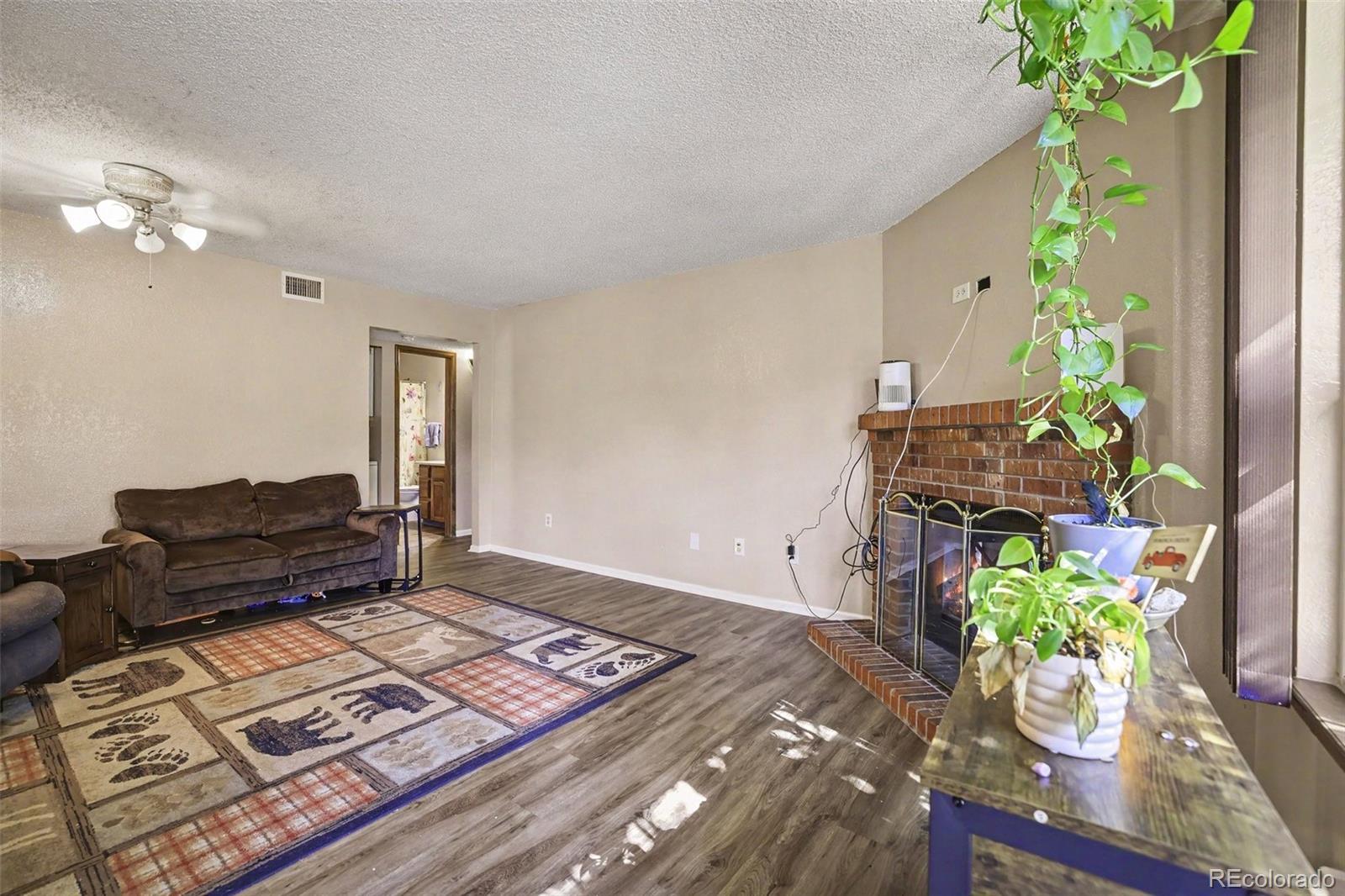MLS Image #7 for 999 s miller street,denver, Colorado