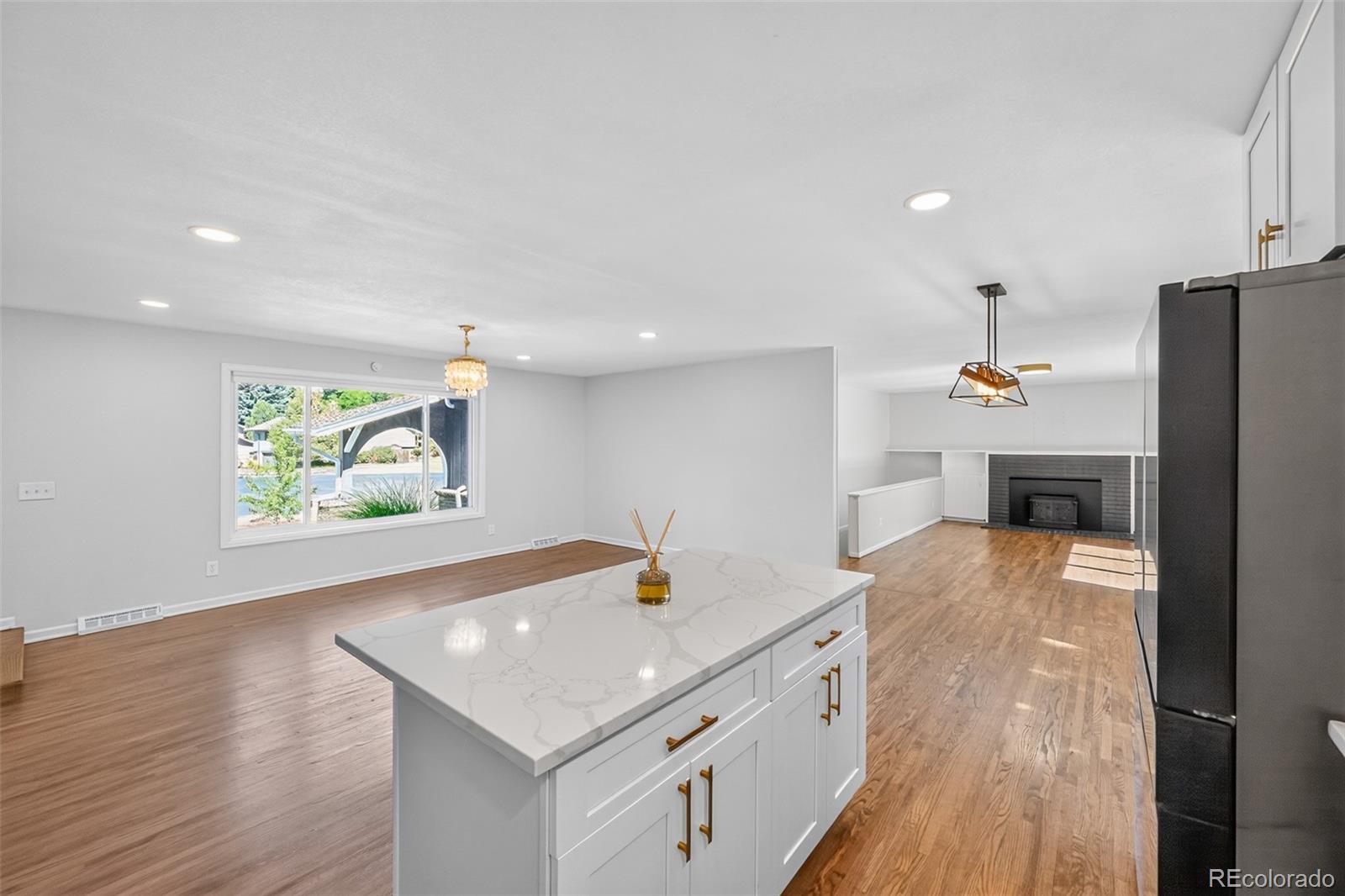 MLS Image #10 for 2628 s allison street,denver, Colorado