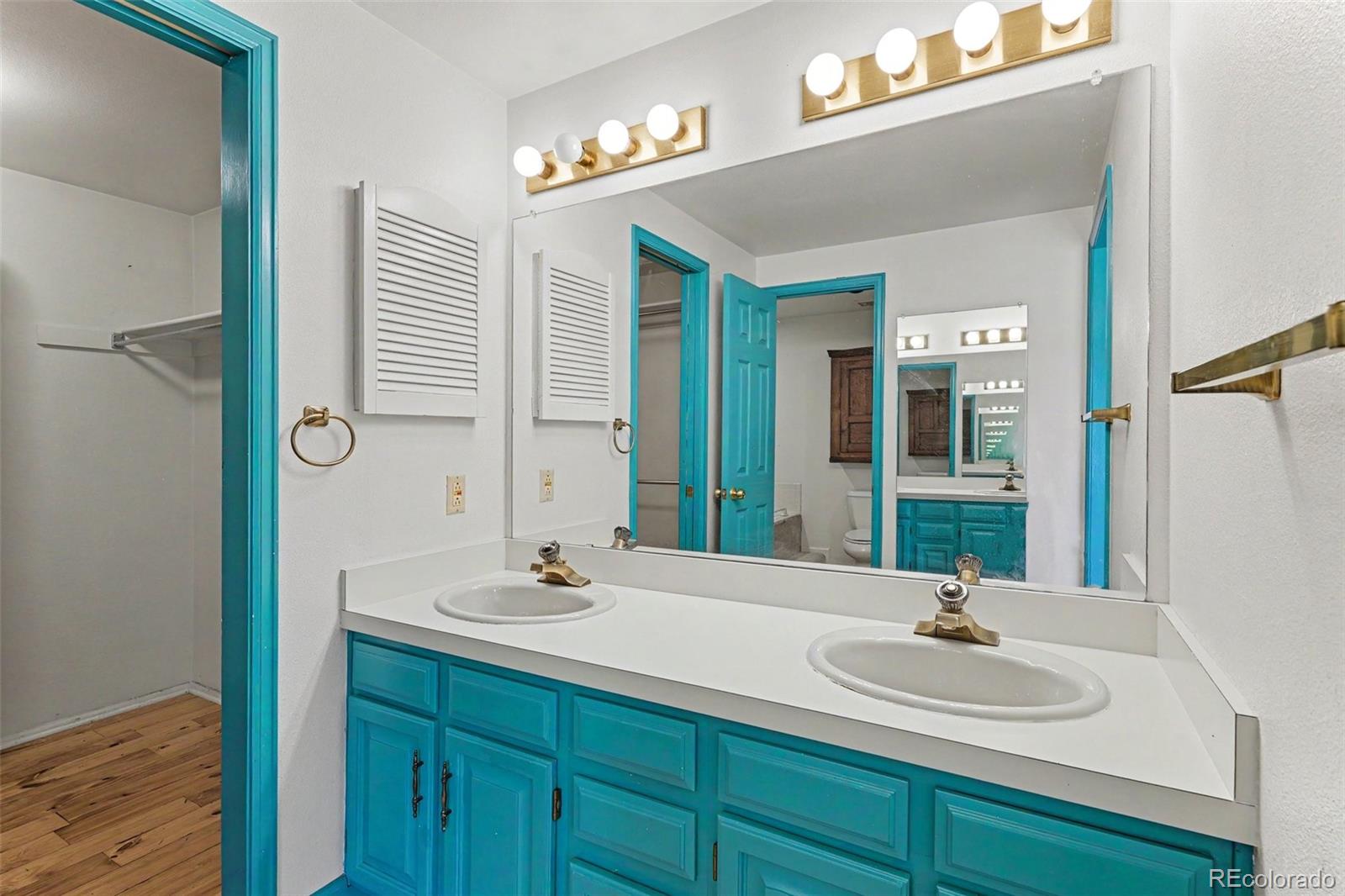 MLS Image #19 for 6130 e briarwood circle,englewood, Colorado