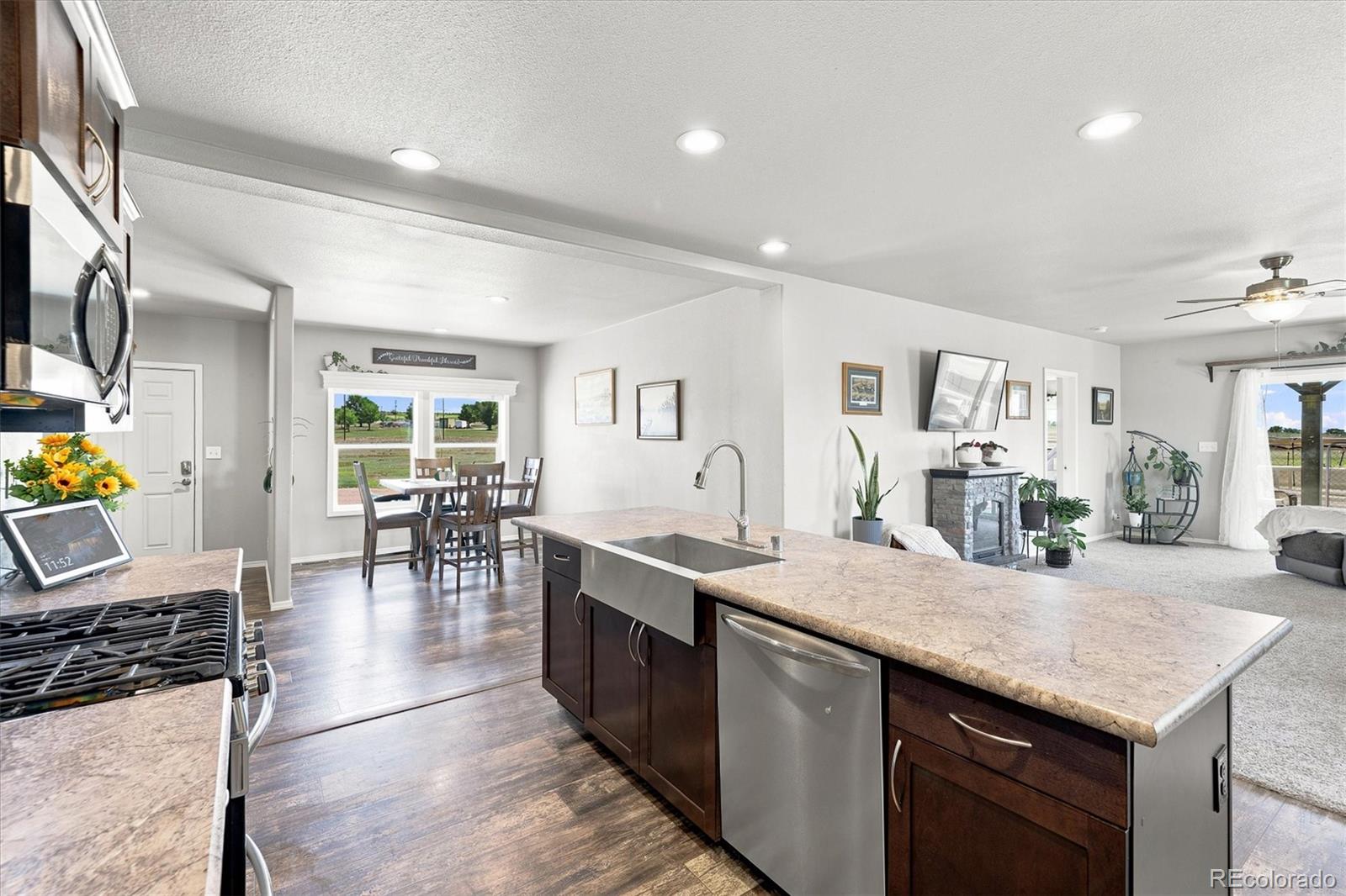 MLS Image #6 for 12125  county road w.5 ,weldona, Colorado