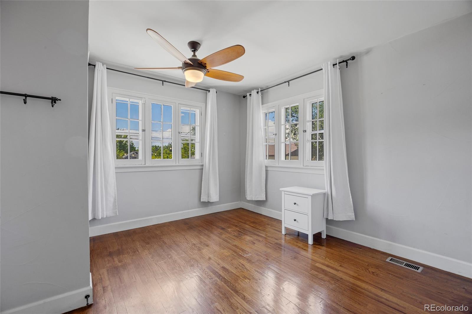MLS Image #30 for 695 s dale court,denver, Colorado