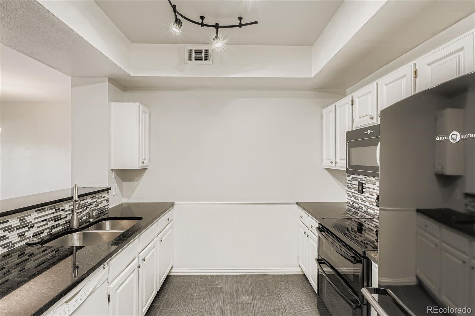 MLS Image #13 for 12820  ironstone way,parker, Colorado