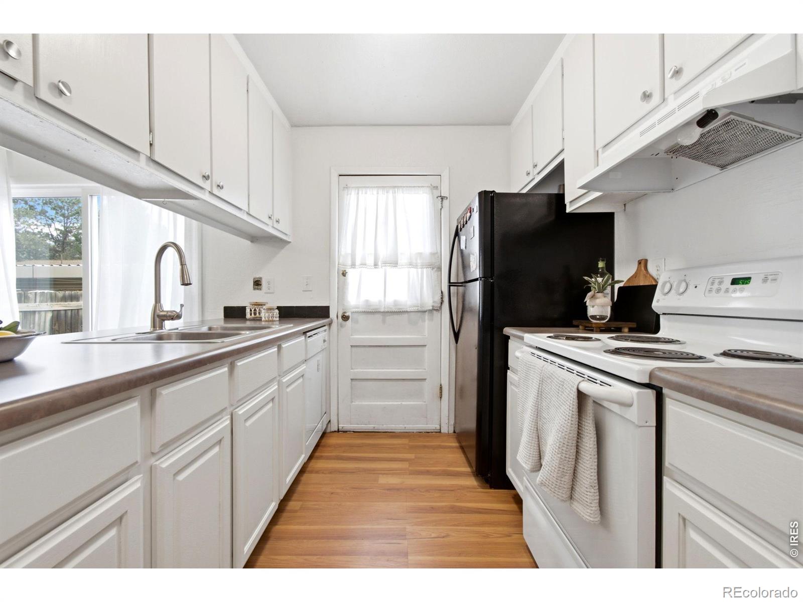 MLS Image #7 for 3747 s granby way,aurora, Colorado
