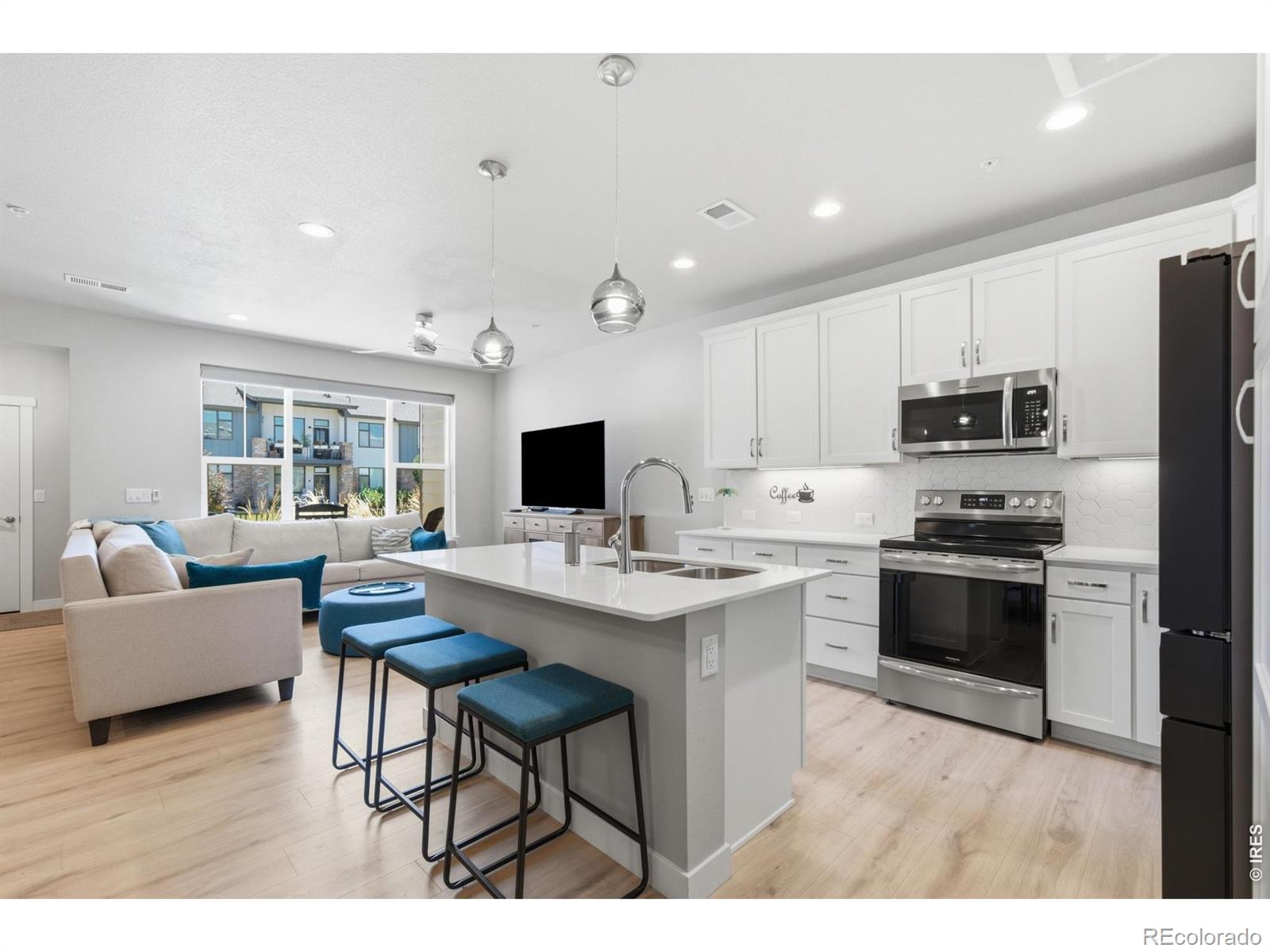 MLS Image #10 for 832  schlagel street,fort collins, Colorado