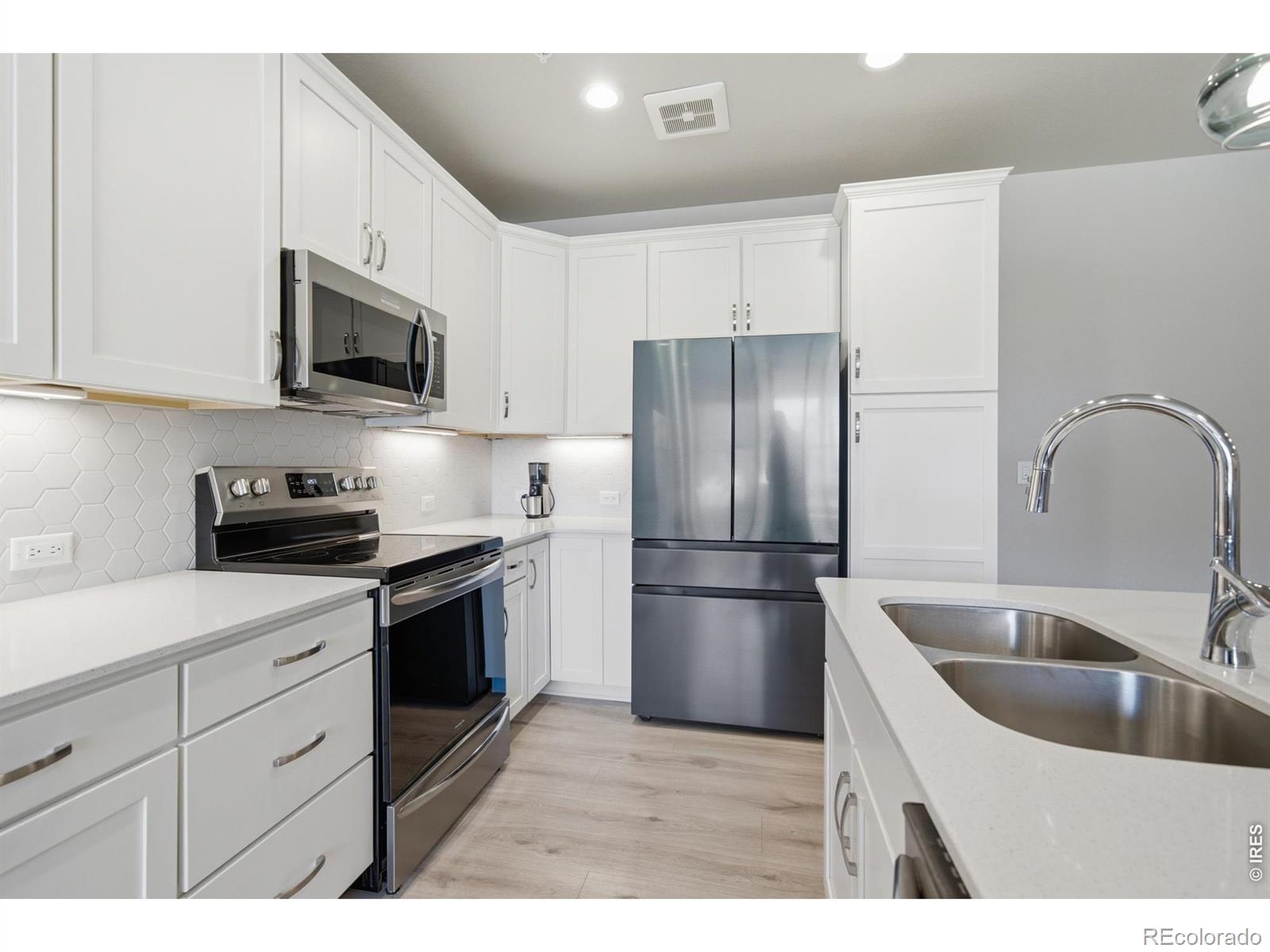 MLS Image #12 for 832  schlagel street,fort collins, Colorado