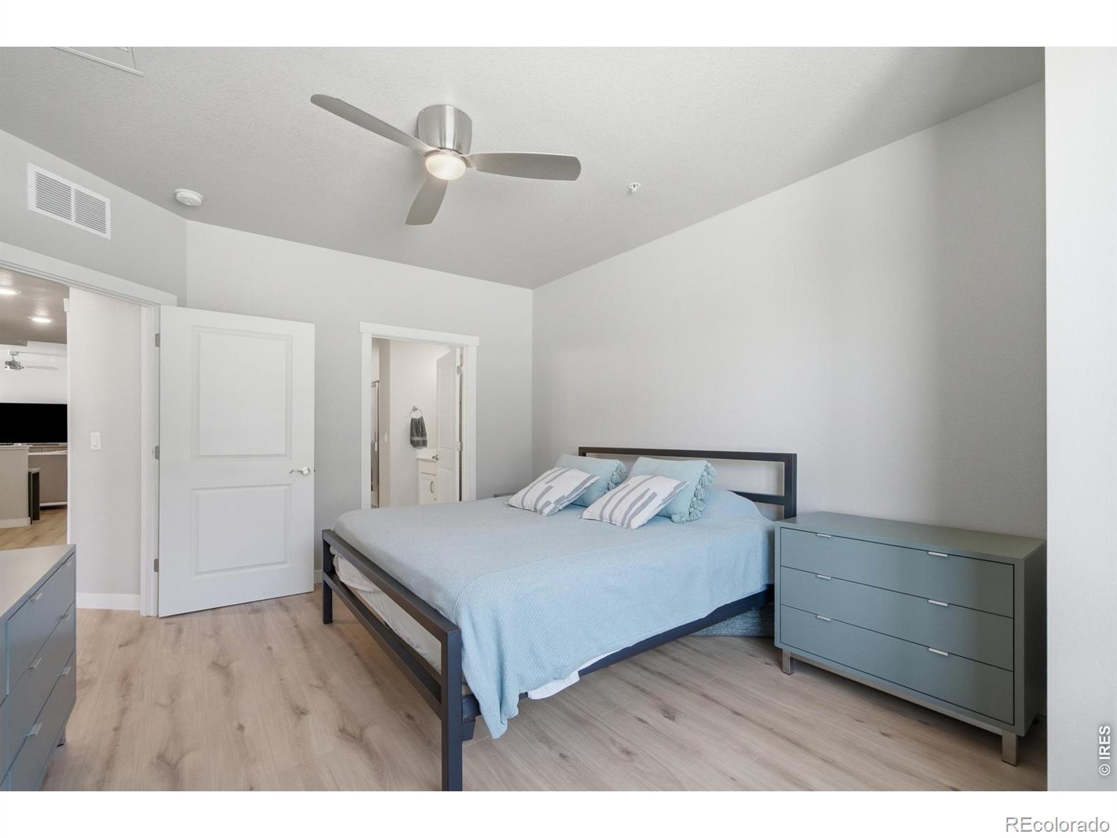 MLS Image #18 for 832  schlagel street,fort collins, Colorado