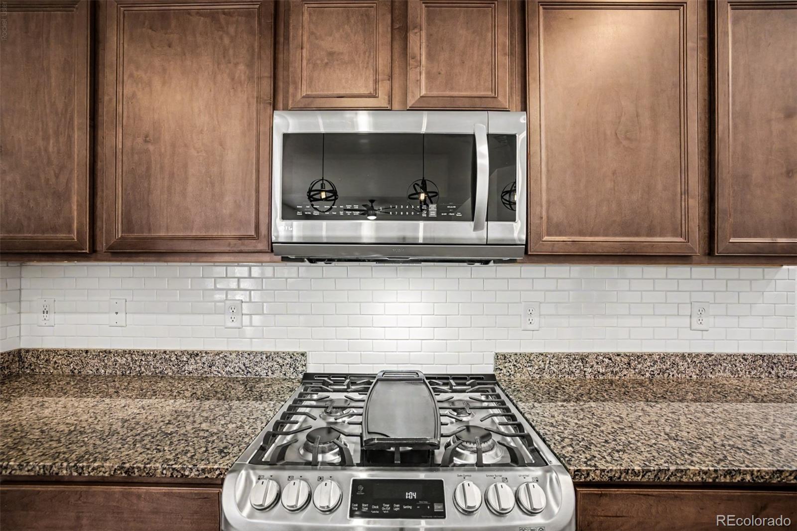 MLS Image #14 for 6532 n cathay street,denver, Colorado