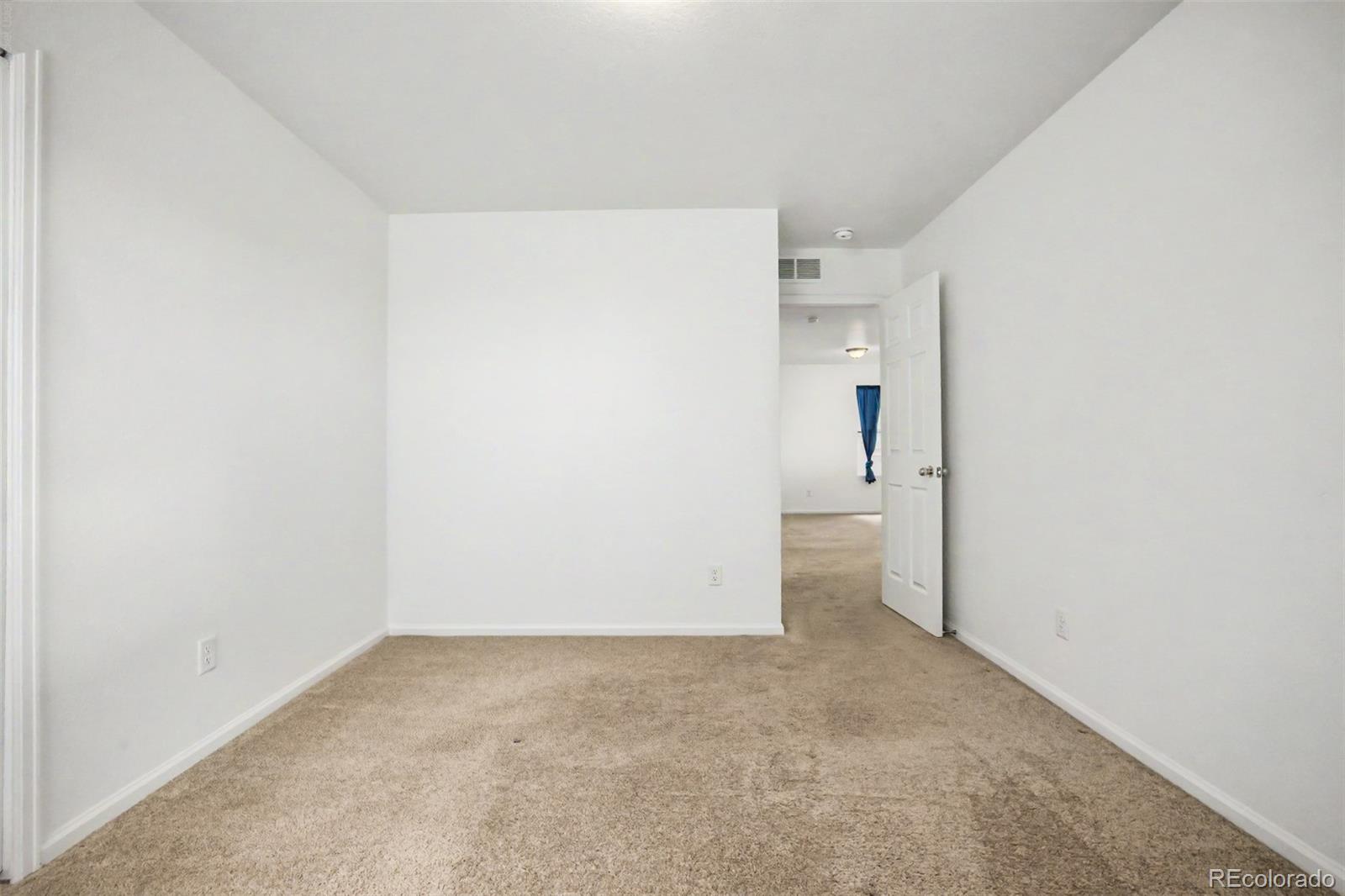 MLS Image #29 for 6532 n cathay street,denver, Colorado