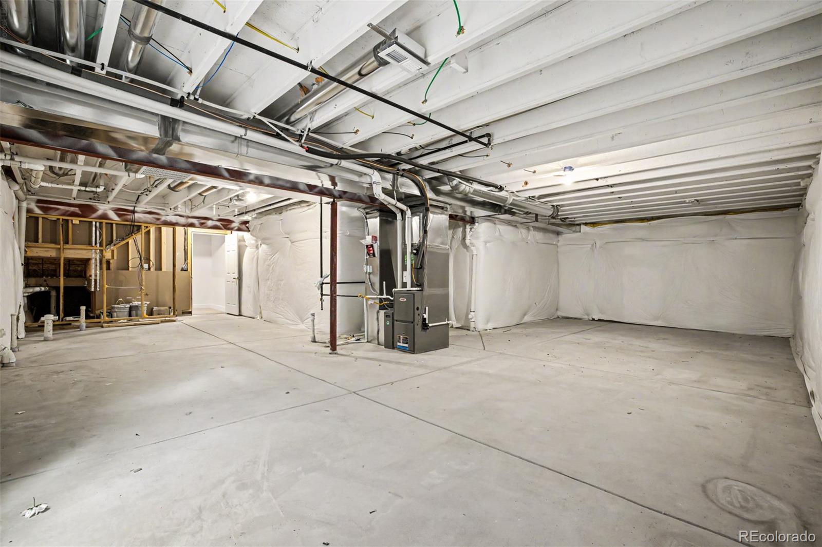 MLS Image #32 for 6532 n cathay street,denver, Colorado