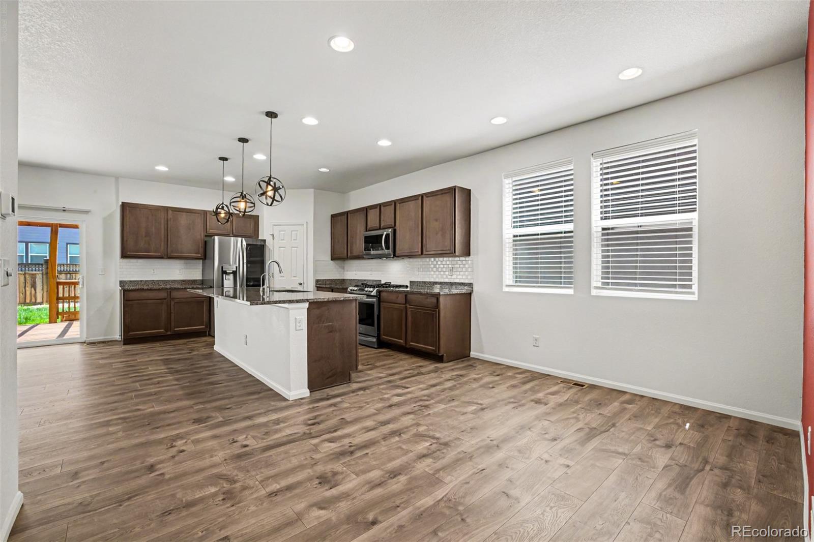 MLS Image #7 for 6532 n cathay street,denver, Colorado