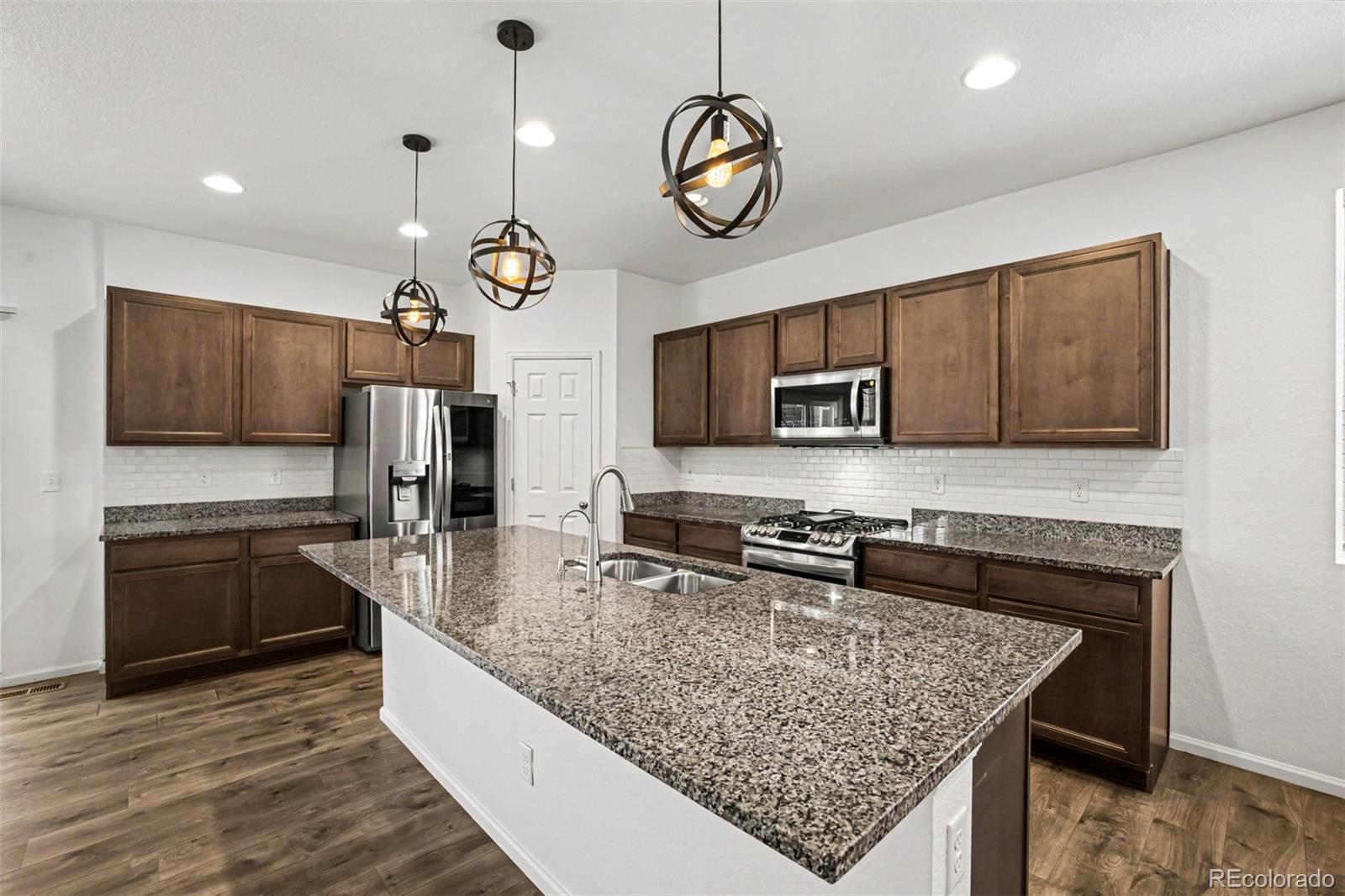 MLS Image #9 for 6532 n cathay street,denver, Colorado