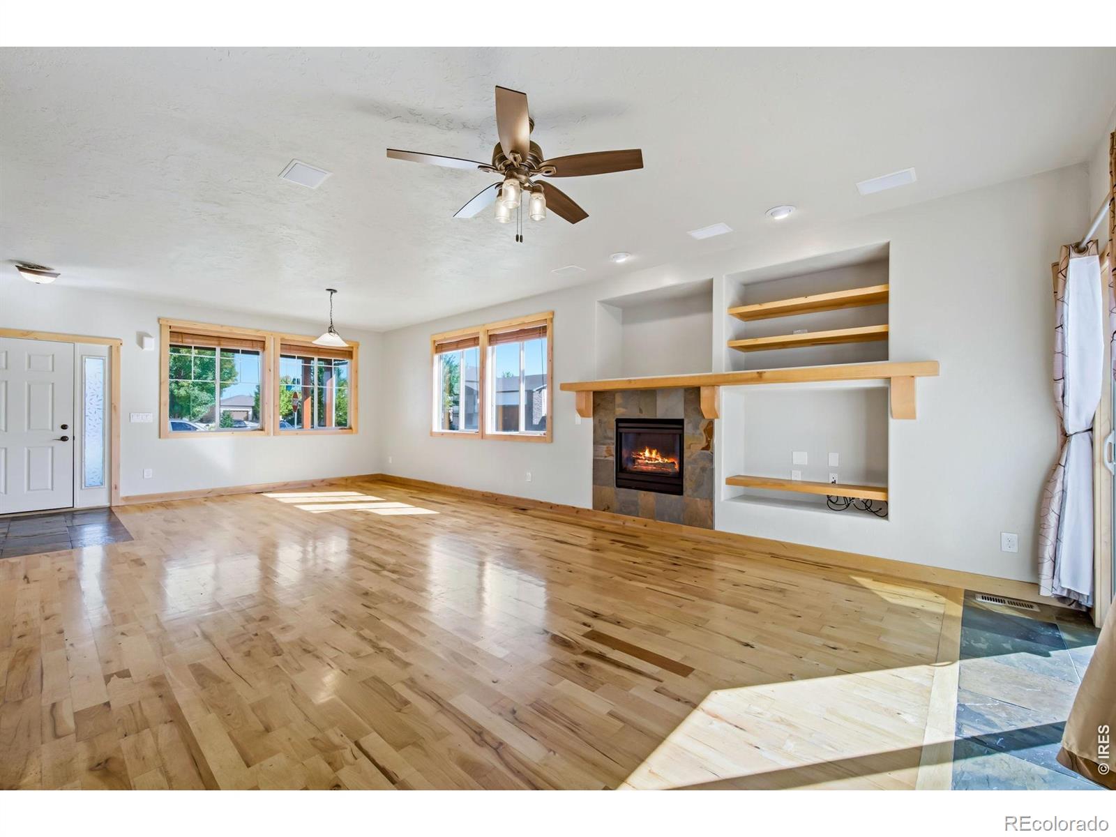 MLS Image #5 for 2984  ariel drive,loveland, Colorado