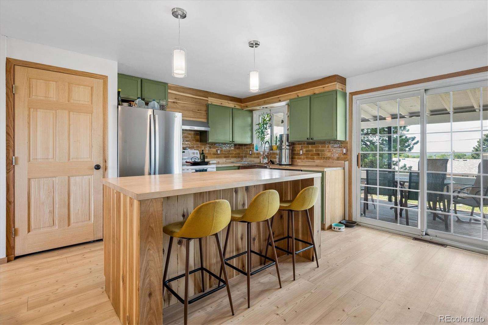 MLS Image #2 for 3550 w mountain road,englewood, Colorado
