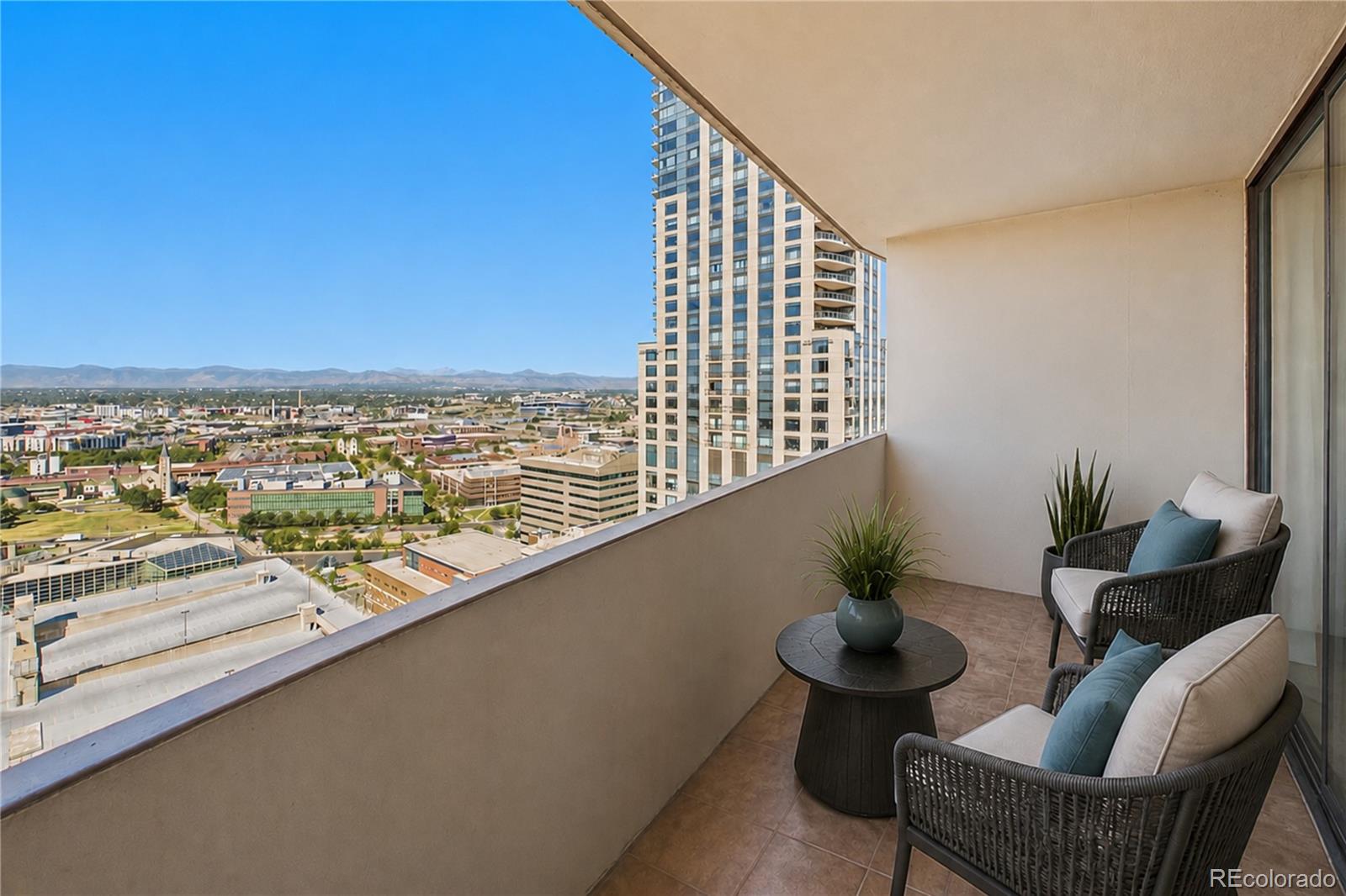 MLS Image #10 for 1020  15th street,denver, Colorado