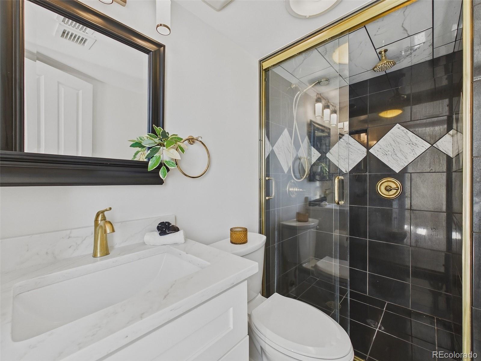 MLS Image #2 for 1020  15th street,denver, Colorado