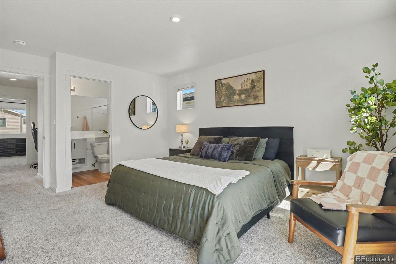 MLS Image #16 for 4979 n yampa street,denver, Colorado
