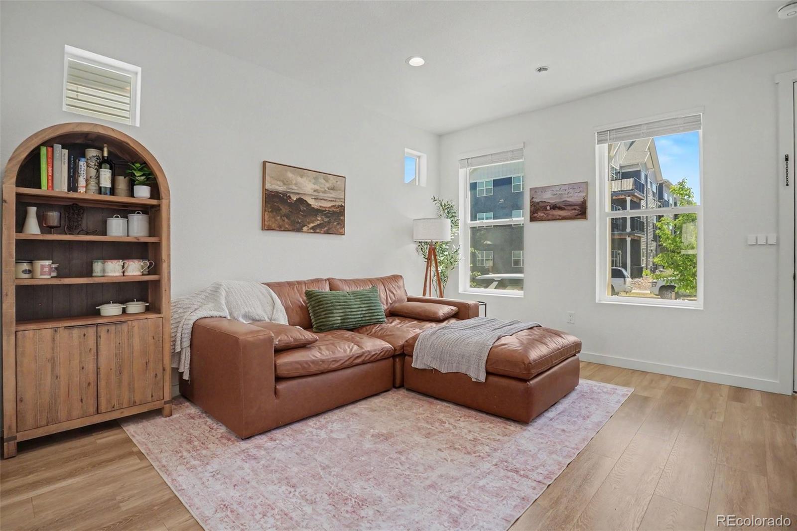 MLS Image #3 for 4979 n yampa street,denver, Colorado