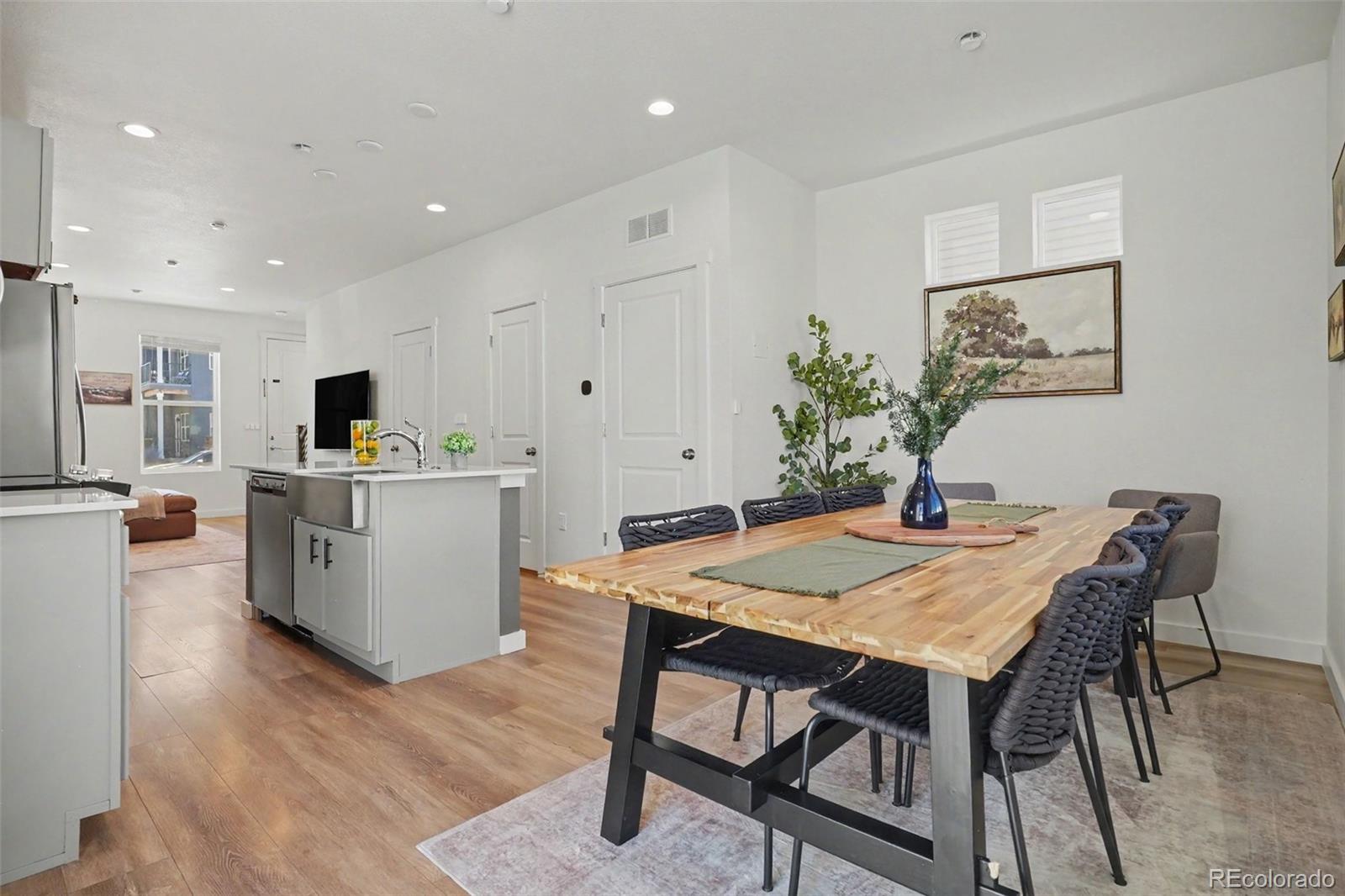 MLS Image #6 for 4979 n yampa street,denver, Colorado